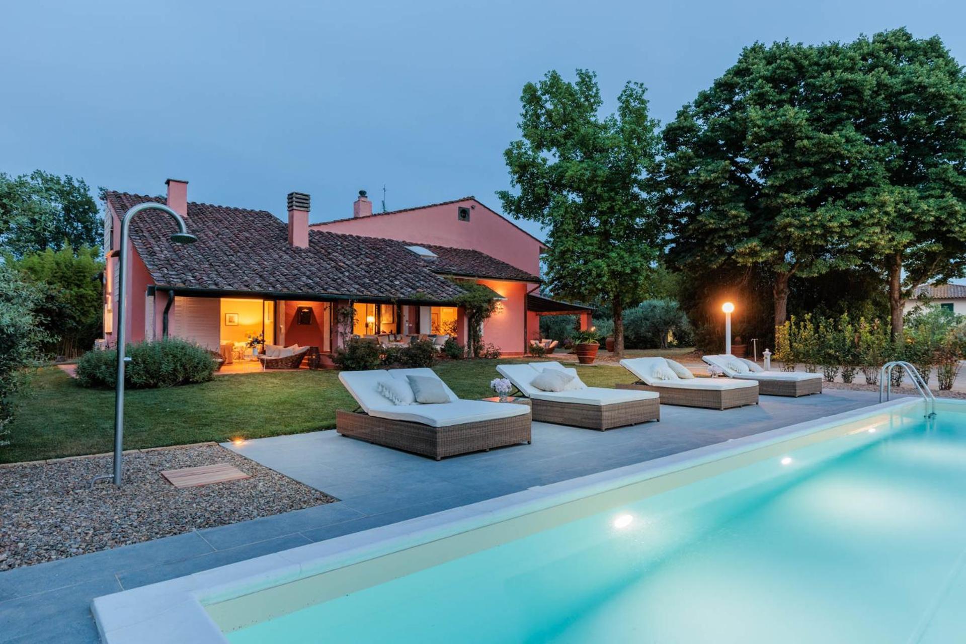 Villa photo 3