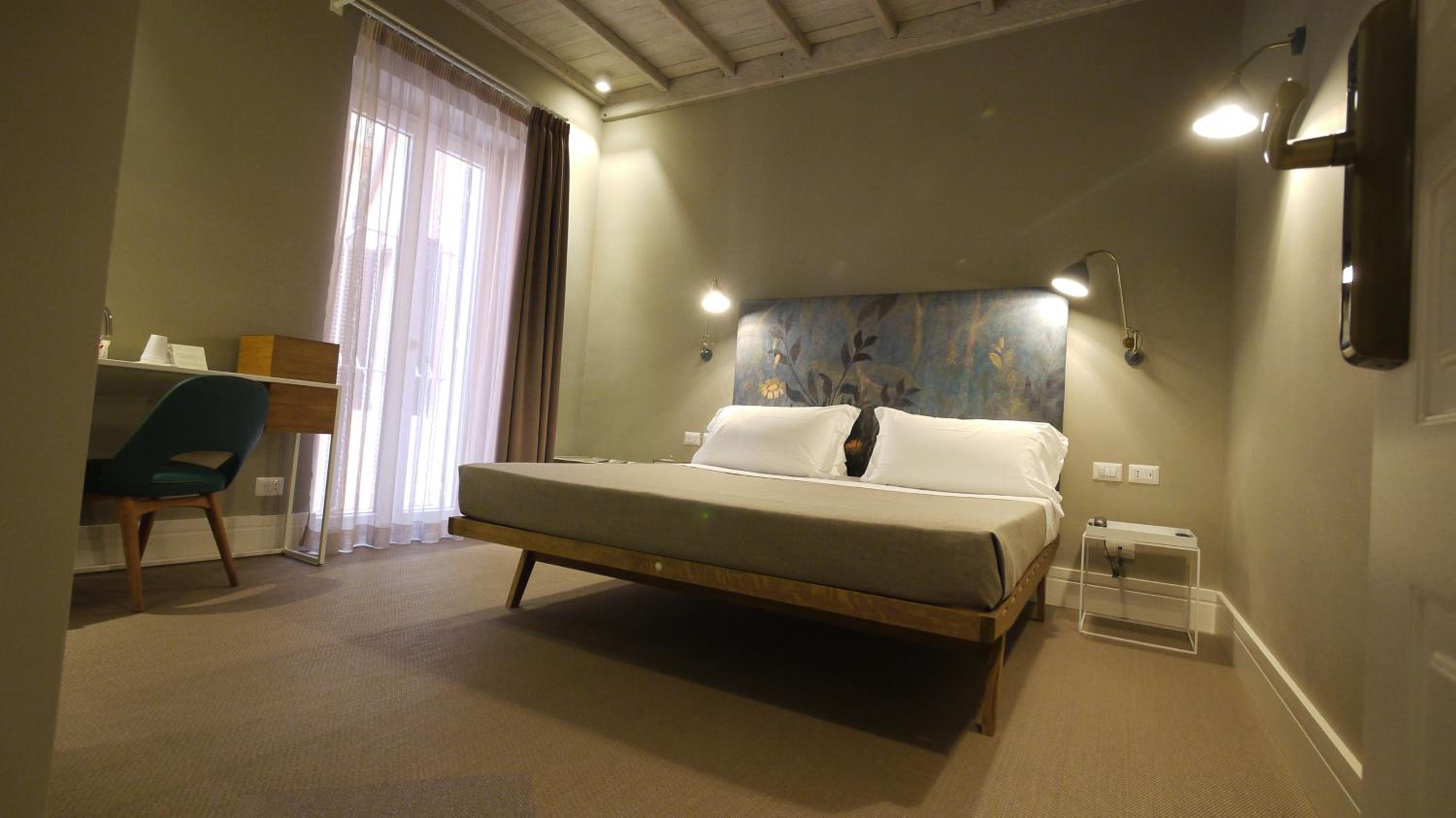 Club Double Room thumbnail 6