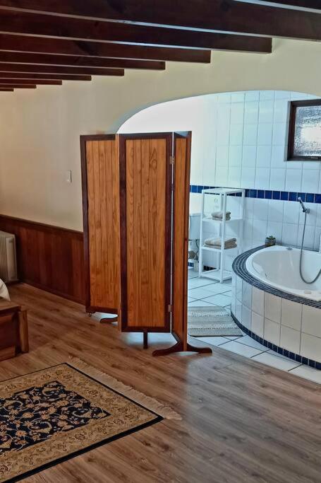 Three-Bedroom Villa photo 3