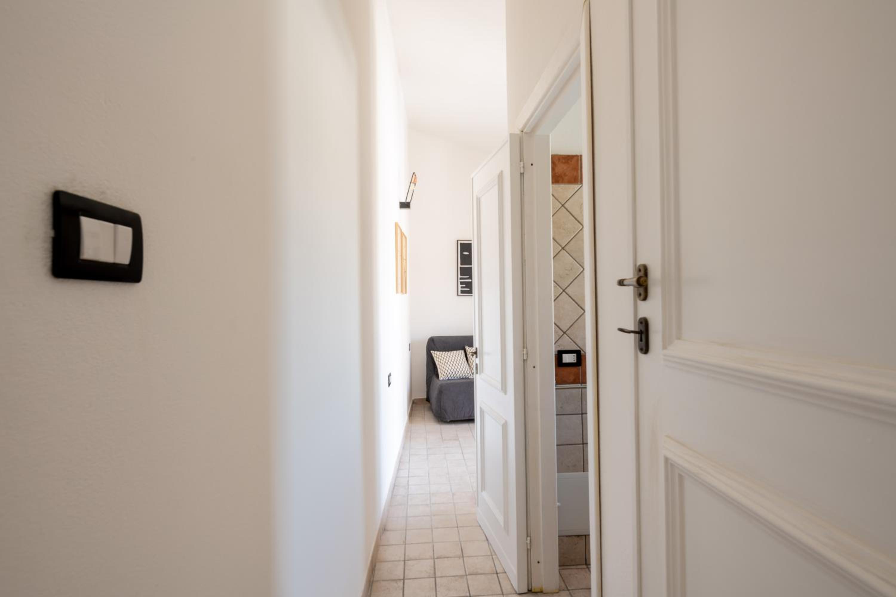 Double Room with Balcony (3 Adults) - Photo 9