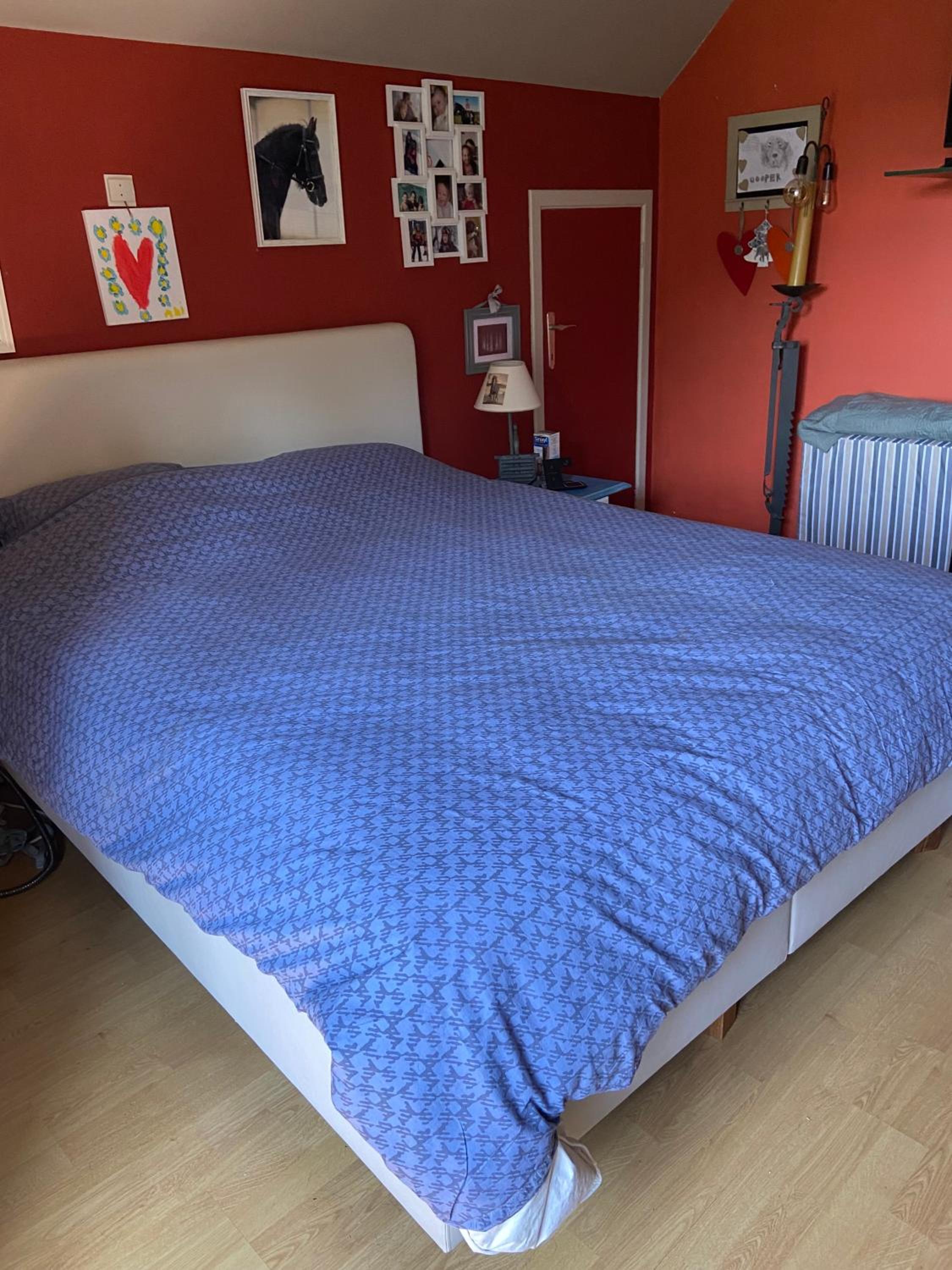 Large Double Room - Photo 4