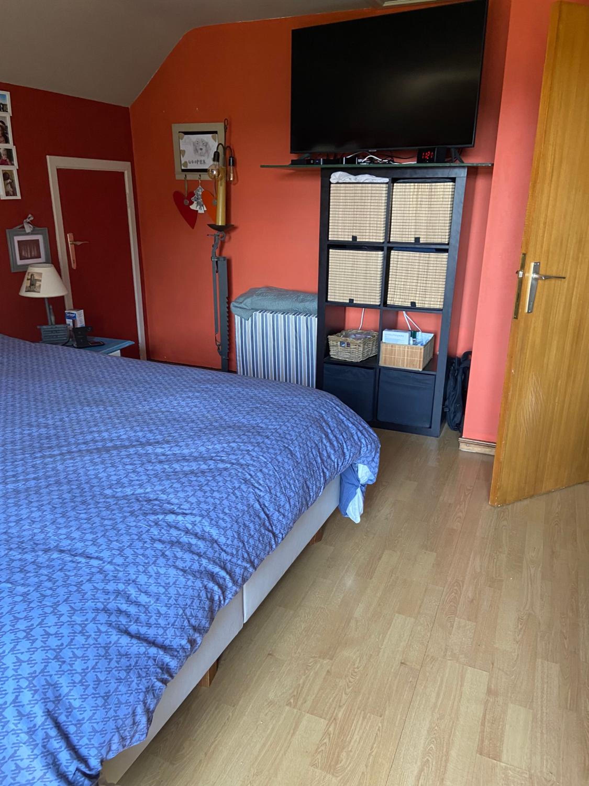 Large Double Room - Photo 3