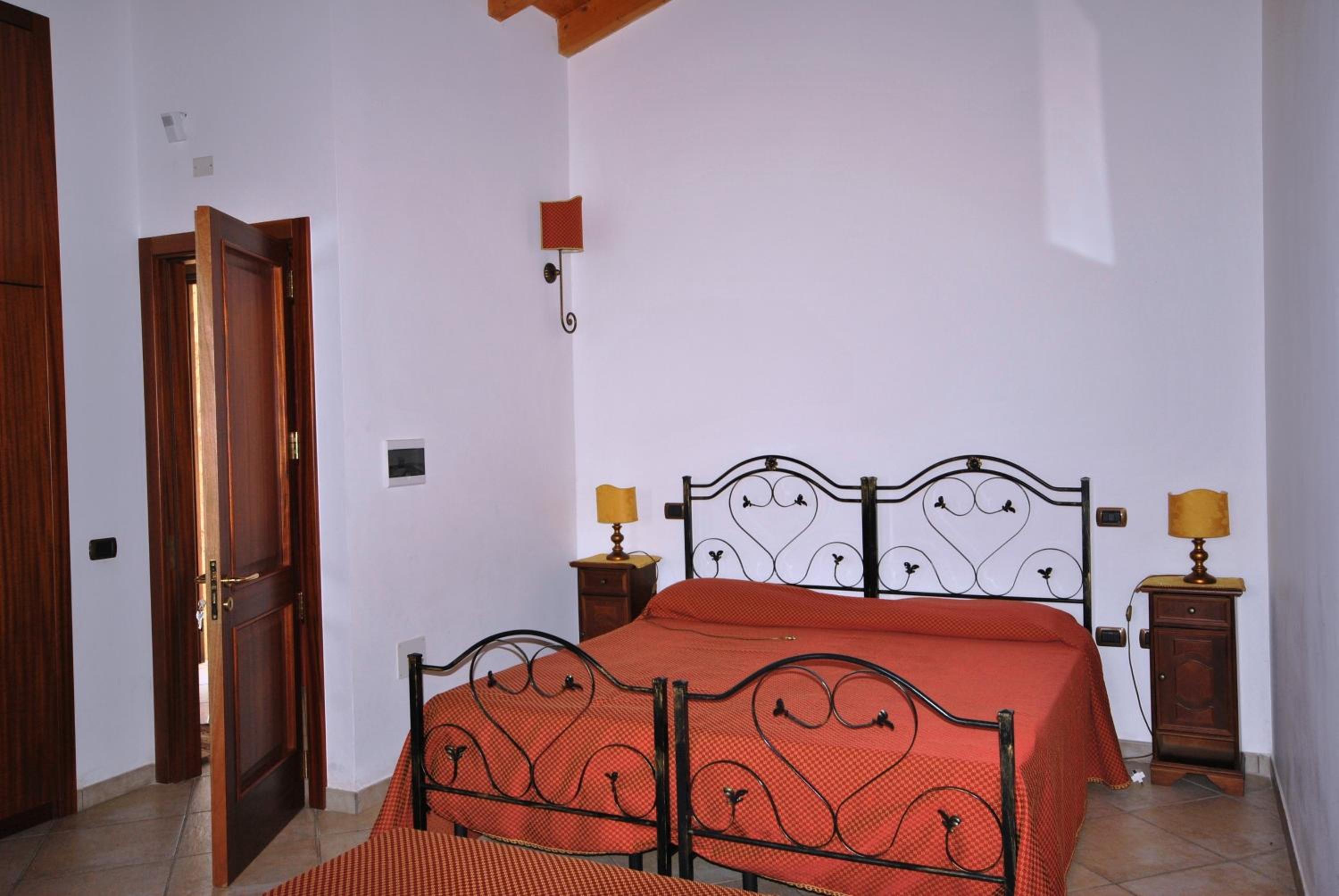 Comfort Triple Room
