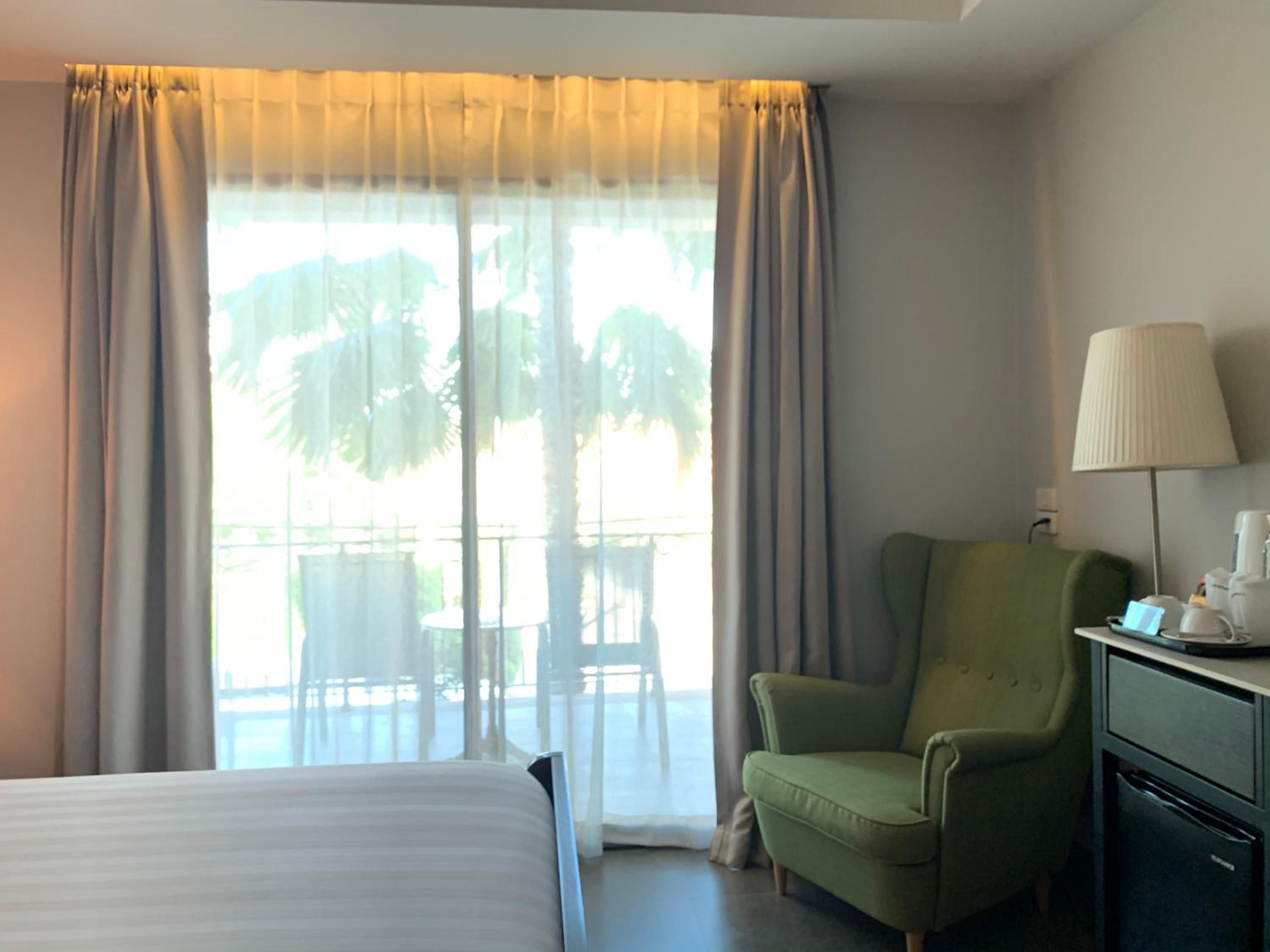 Deluxe Room - Photo 8