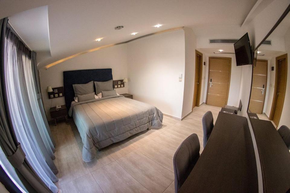Attic Double Room with Balcony - Photo 1