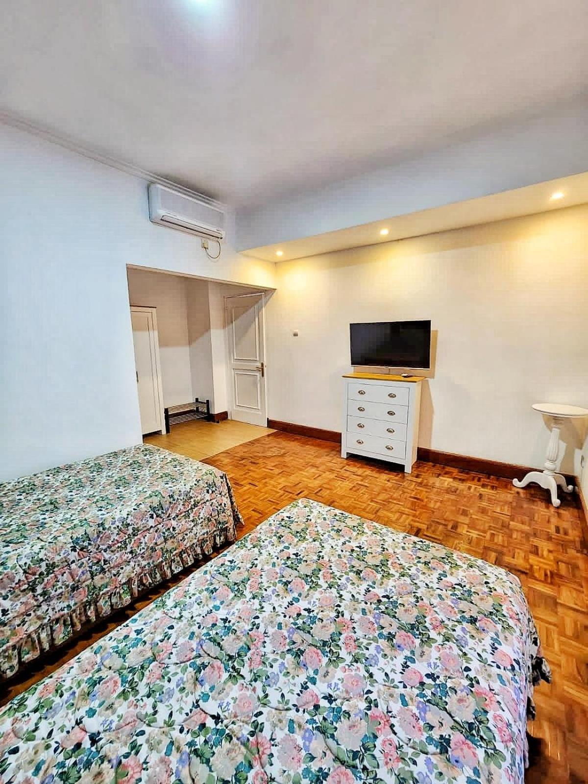 Twin Room with Shower photo 3