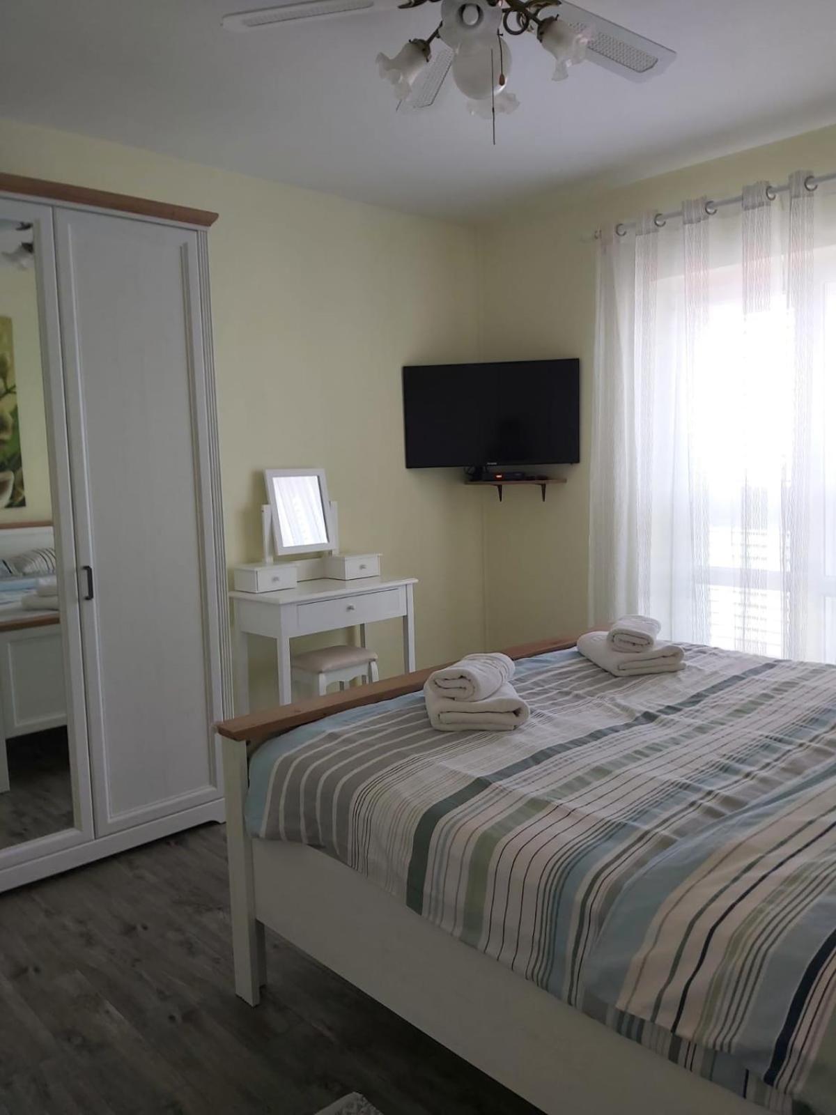 One-Bedroom Apartment - Photo 17
