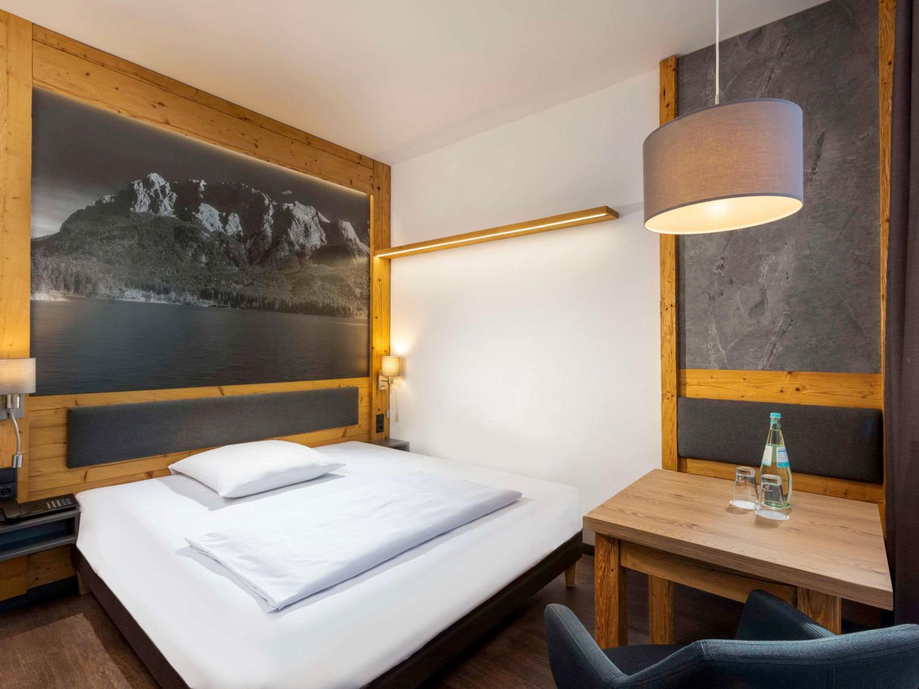Standard Queen Room - Photo 1