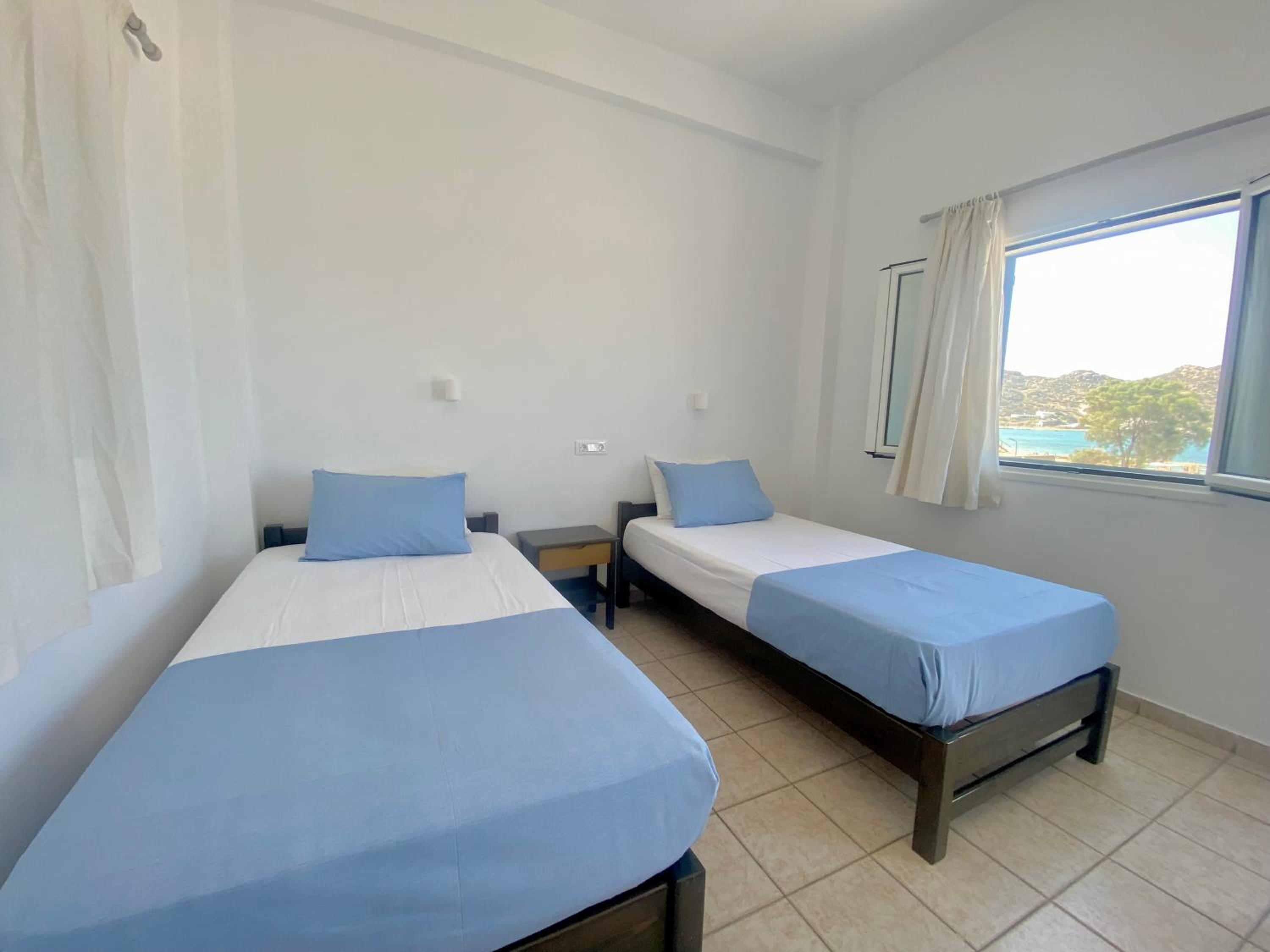 Twin Room with Sea View photo 3