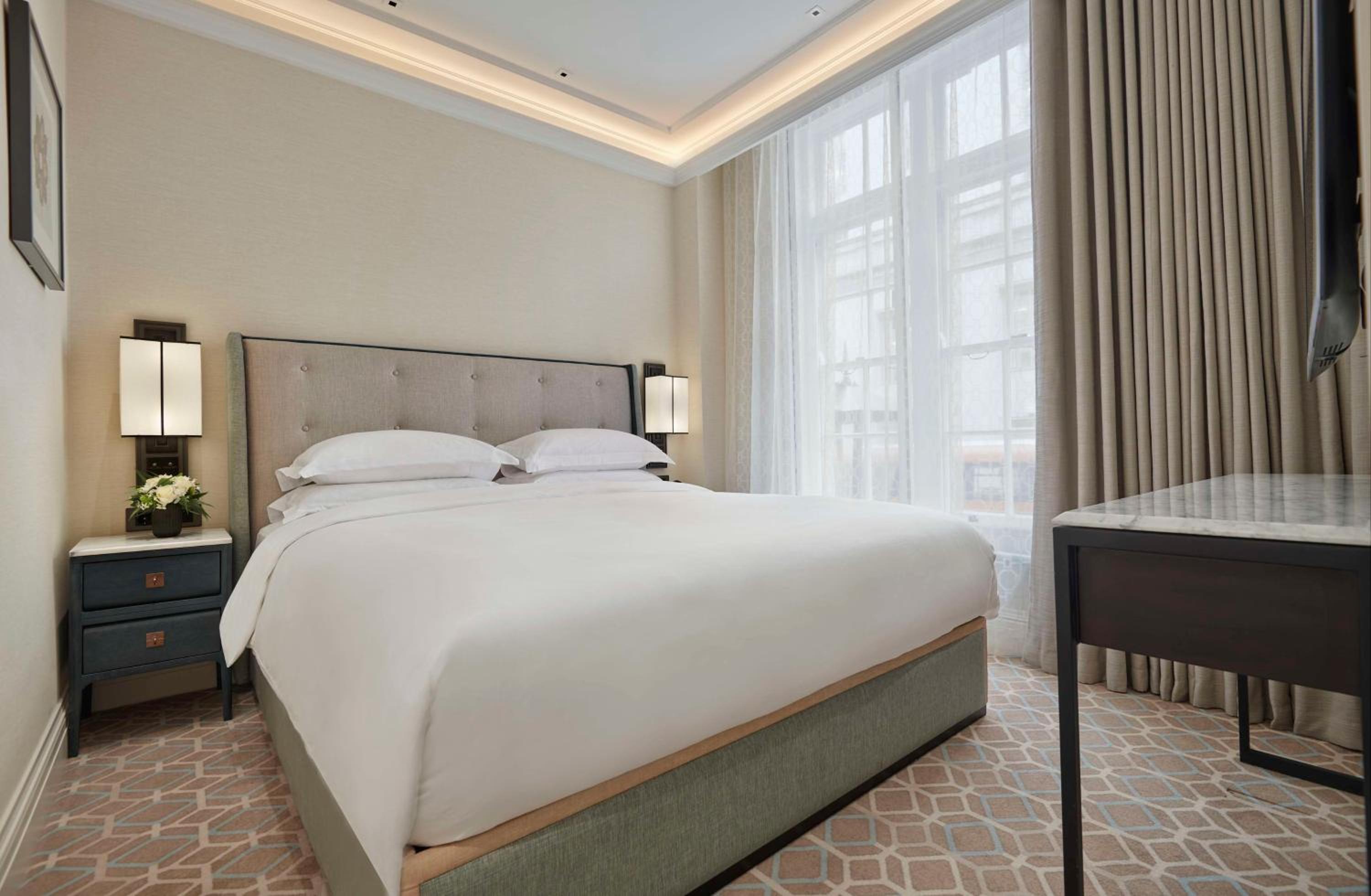 King Room thumbnail 5