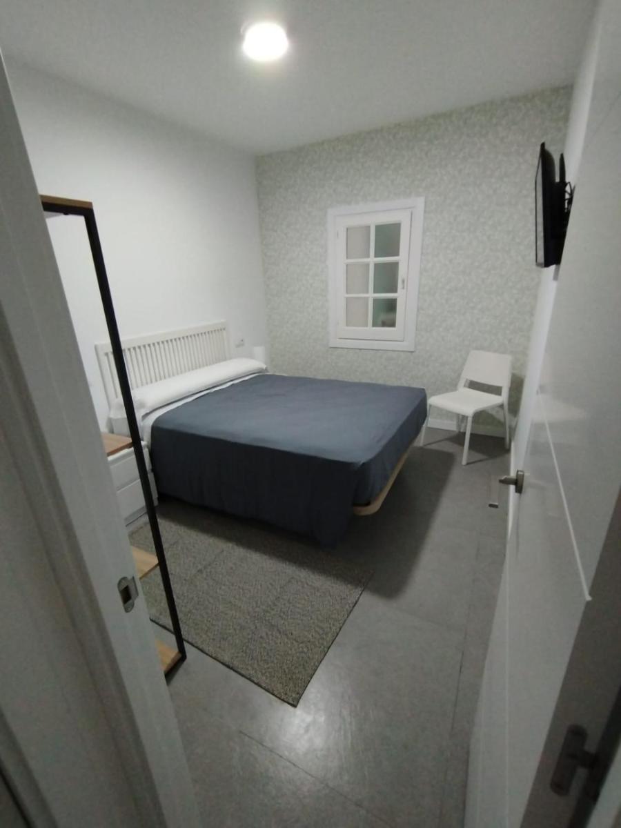 Three-Bedroom Apartment - Photo 3