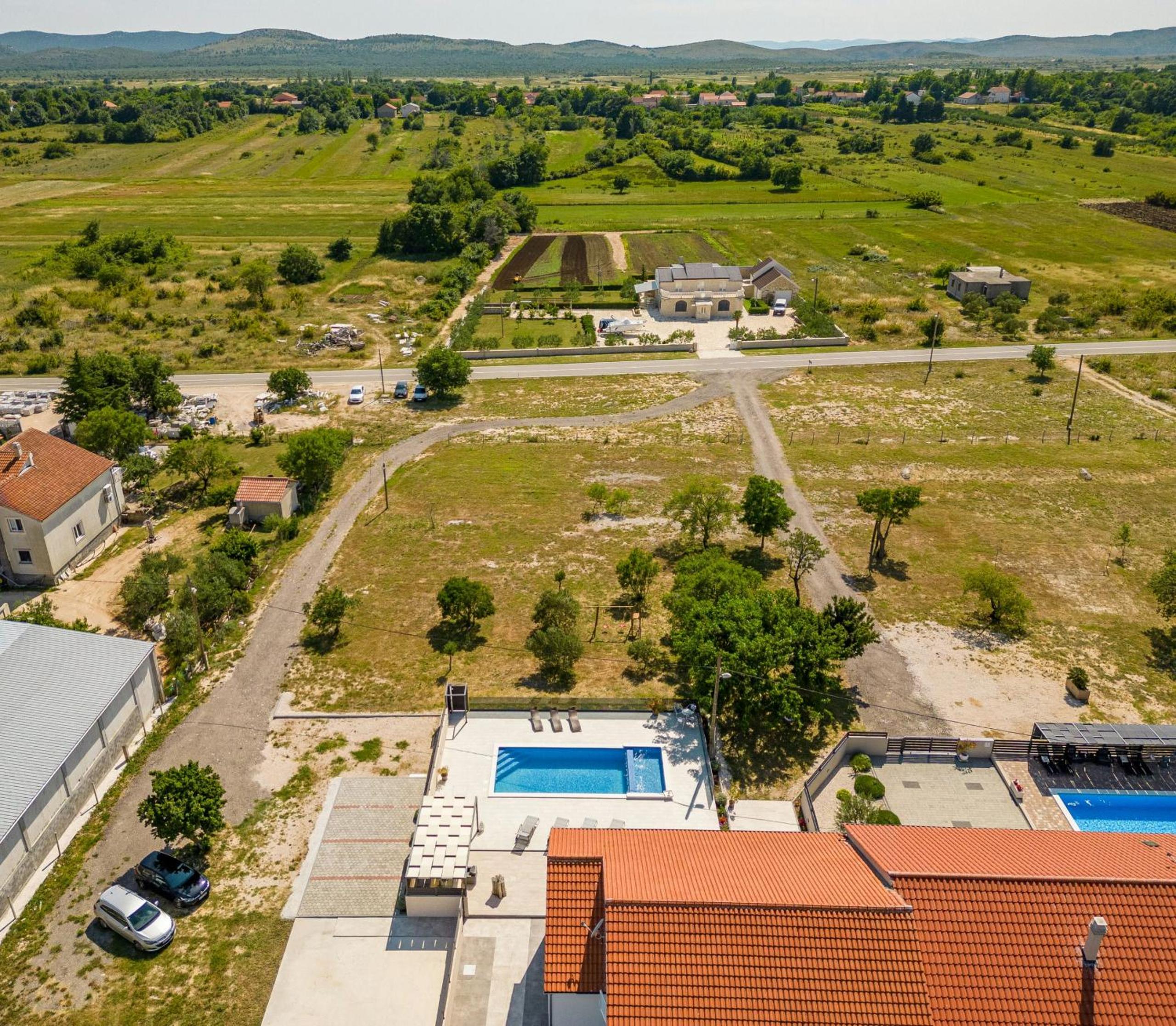 Villa photo 3