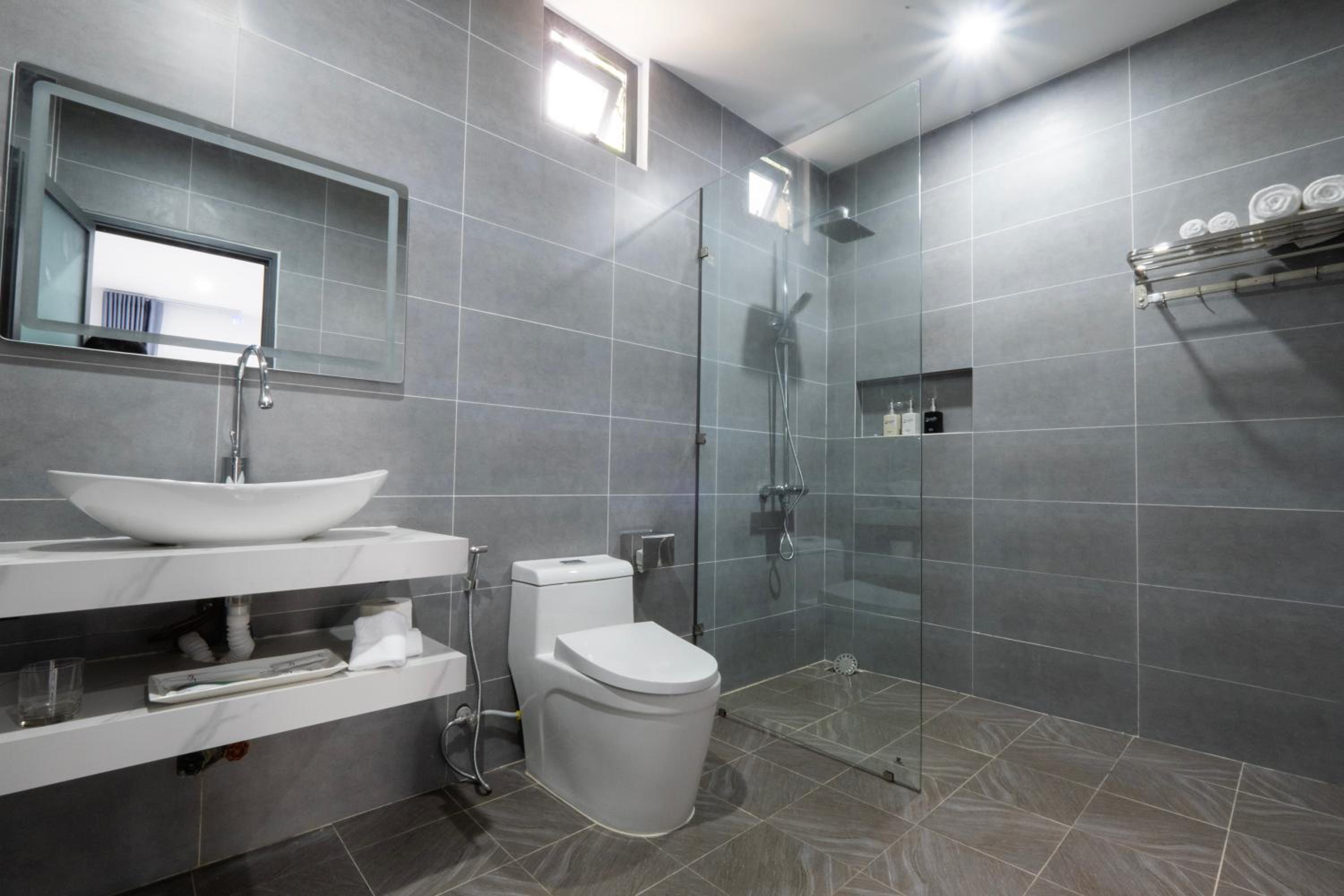 Double Room - Photo 7