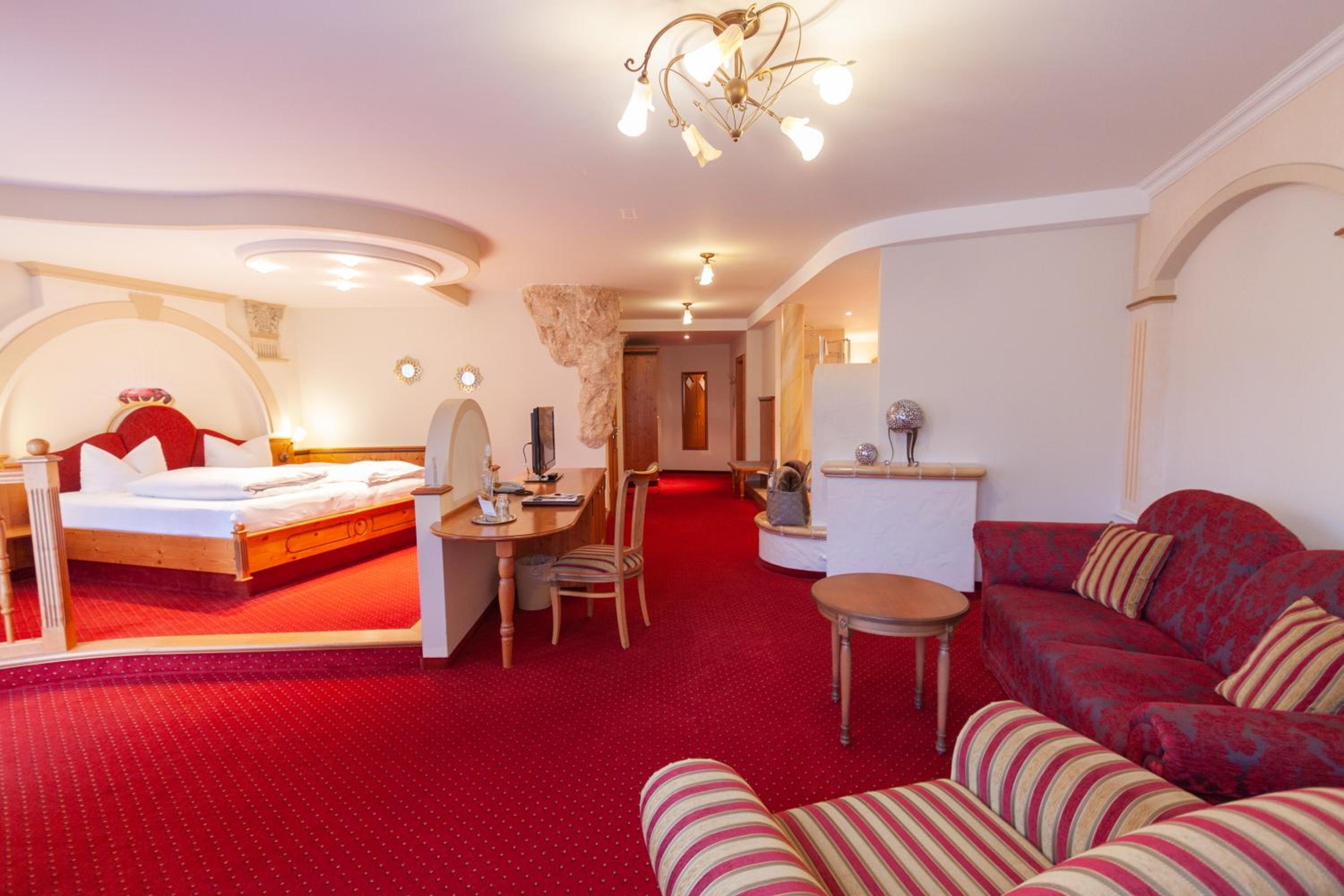 Superior Suite - Photo 1
