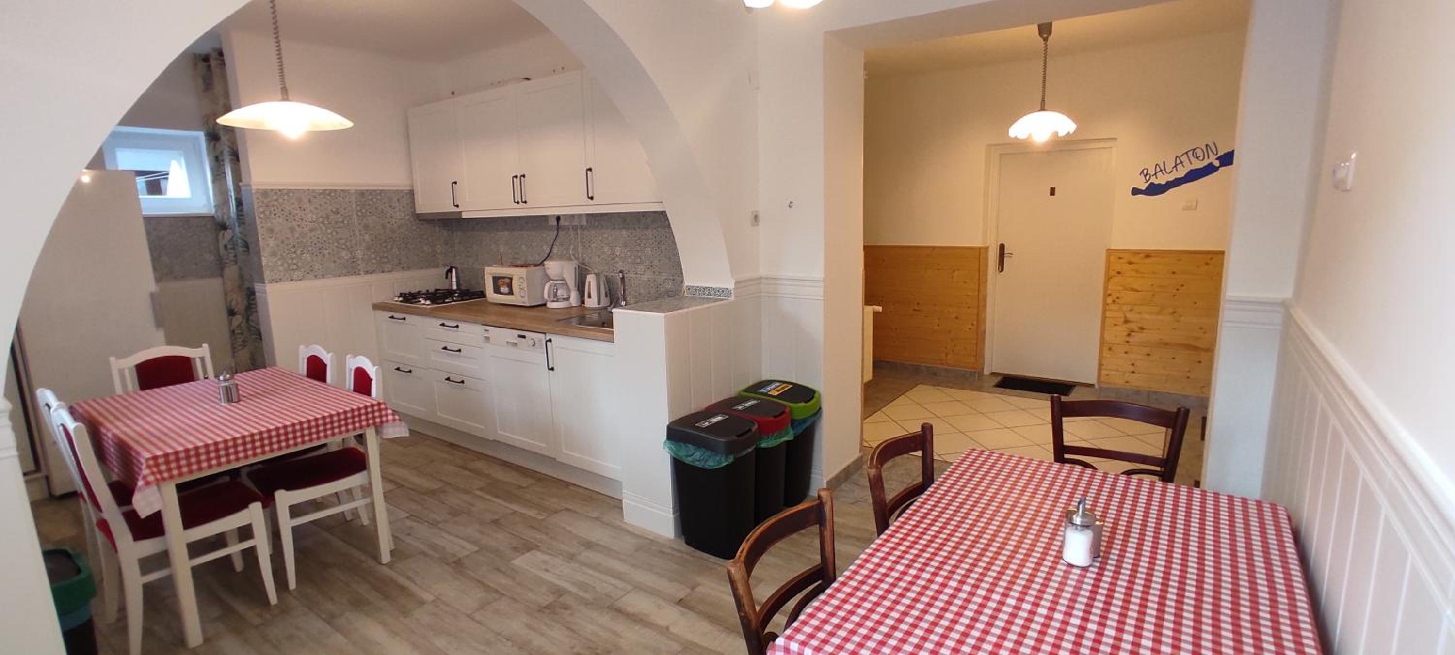 Small Double or Twin Room - Photo 2