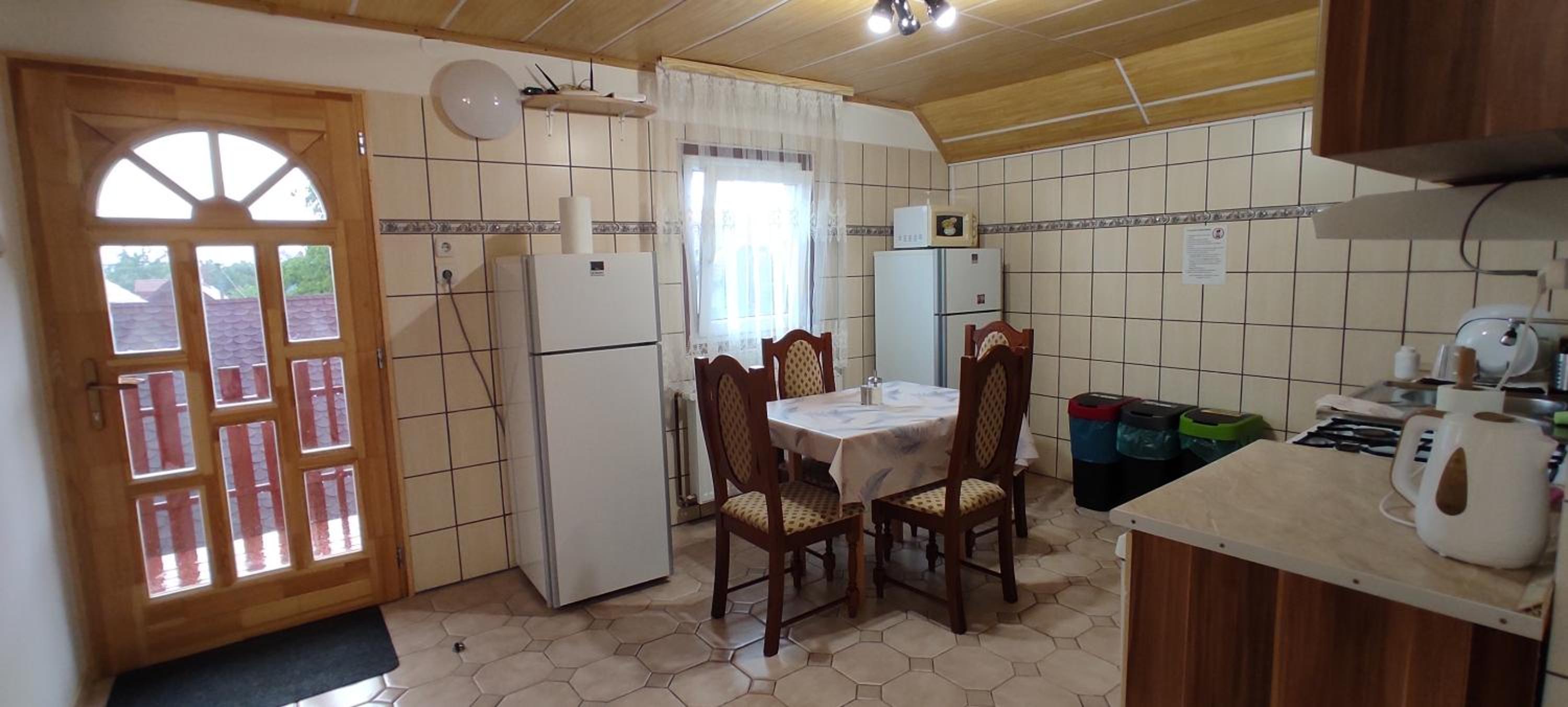 Triple Room with Balcony - Photo 4