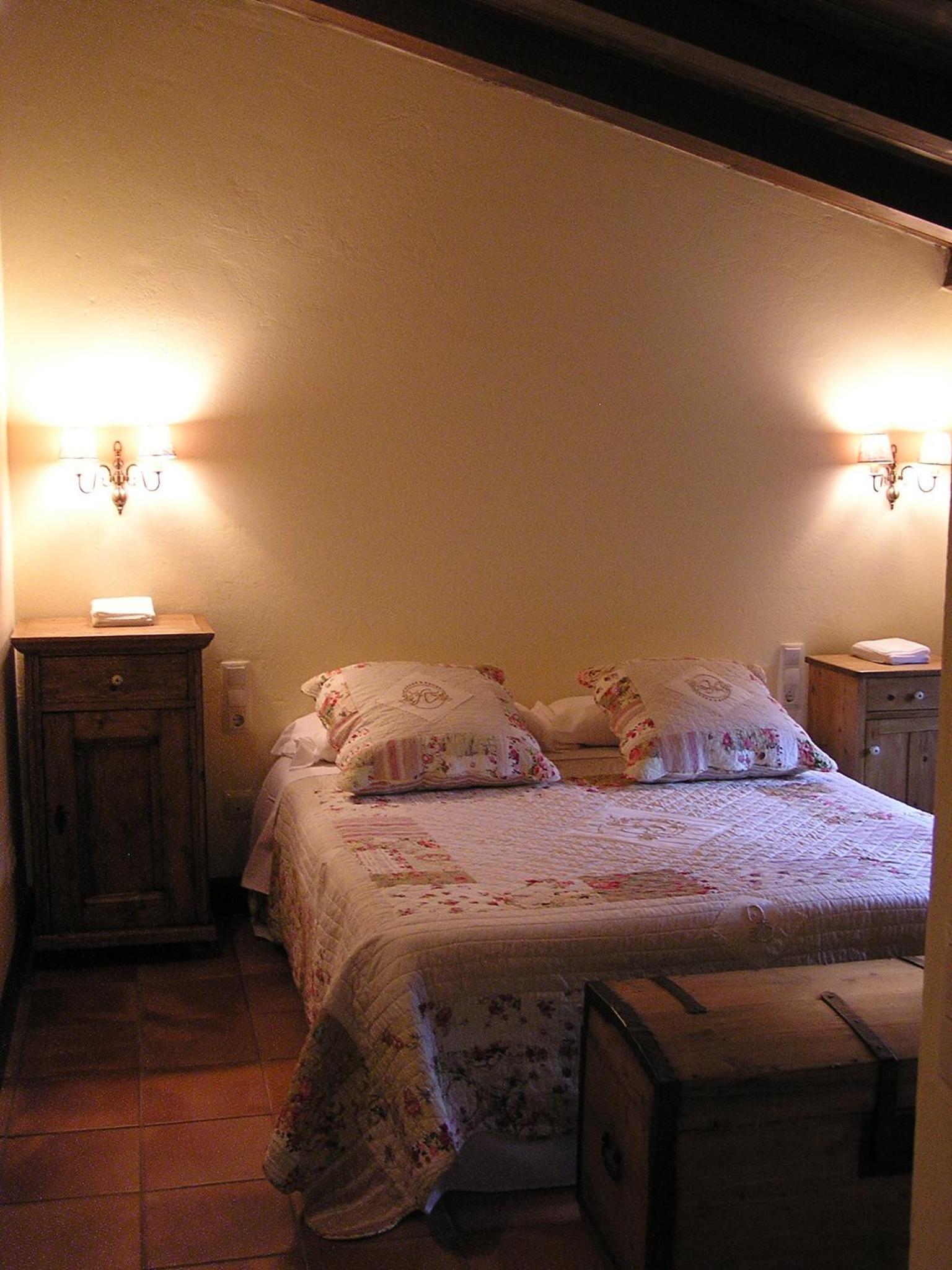 Superior Family Room - Photo 1
