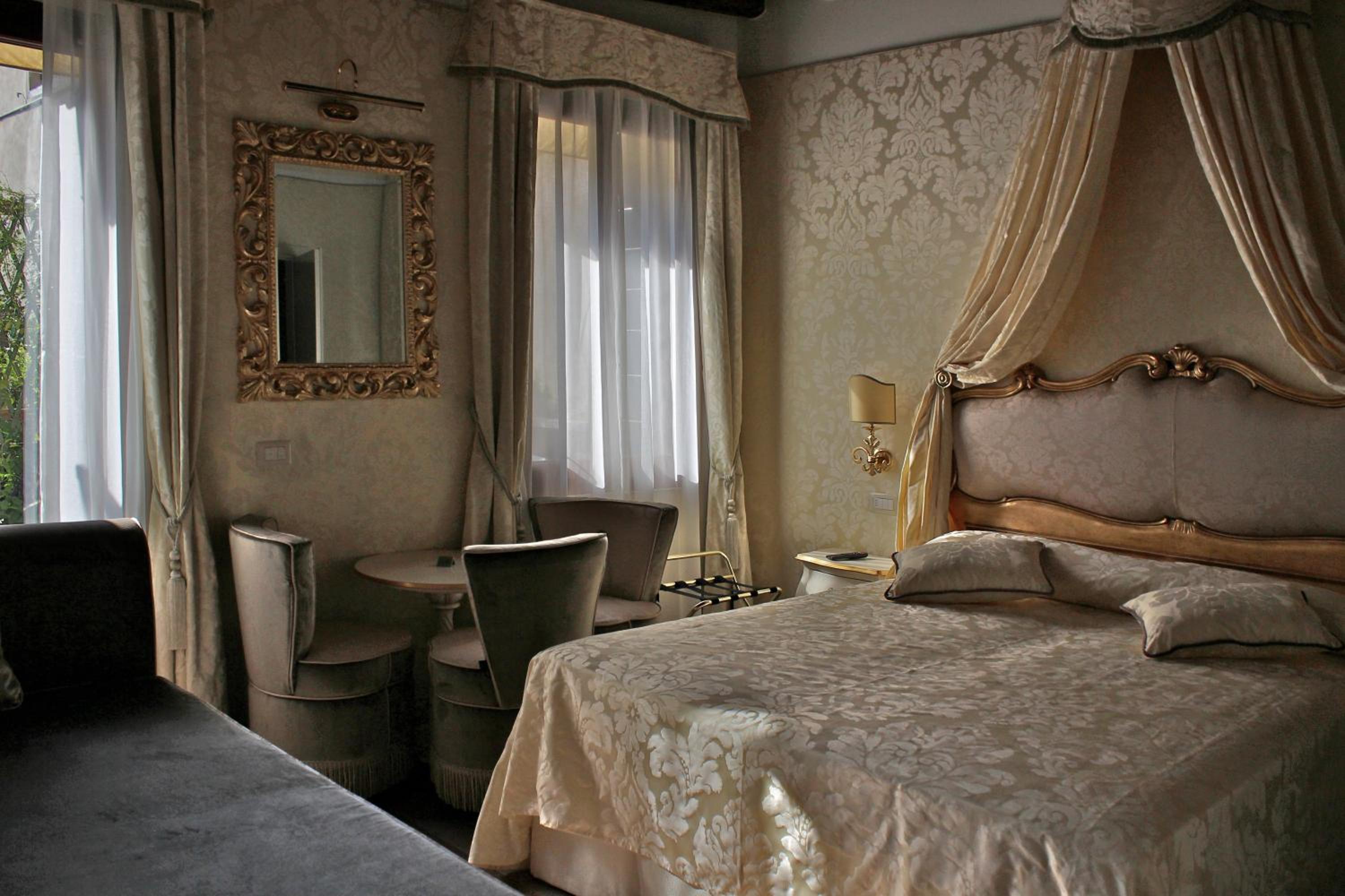 Comfort Triple Room with Shower photo 1