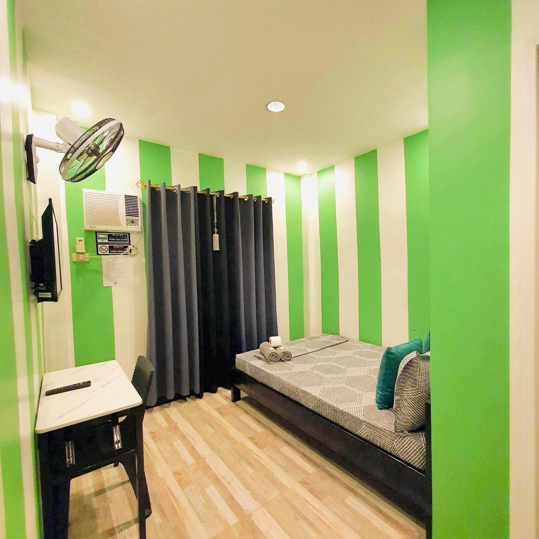 Double Room with Private Bathroom photo 2