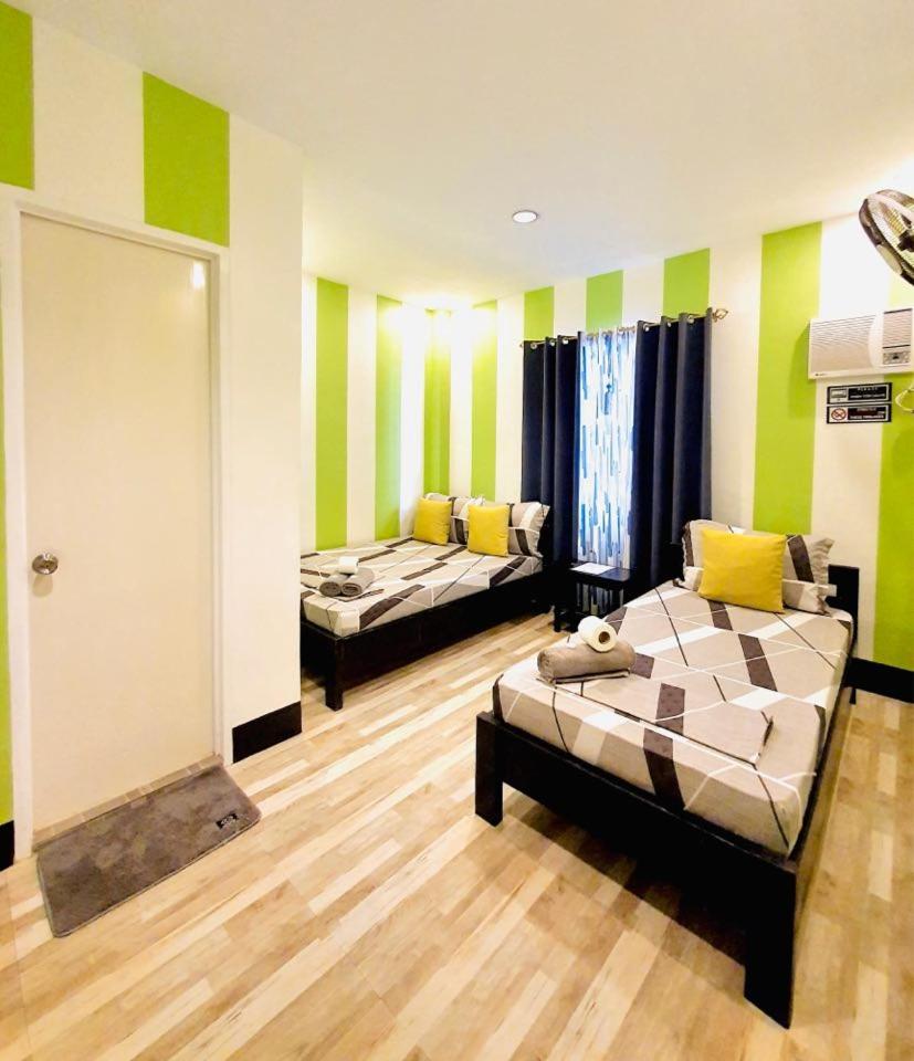 Triple Room with Private Bathroom photo 2