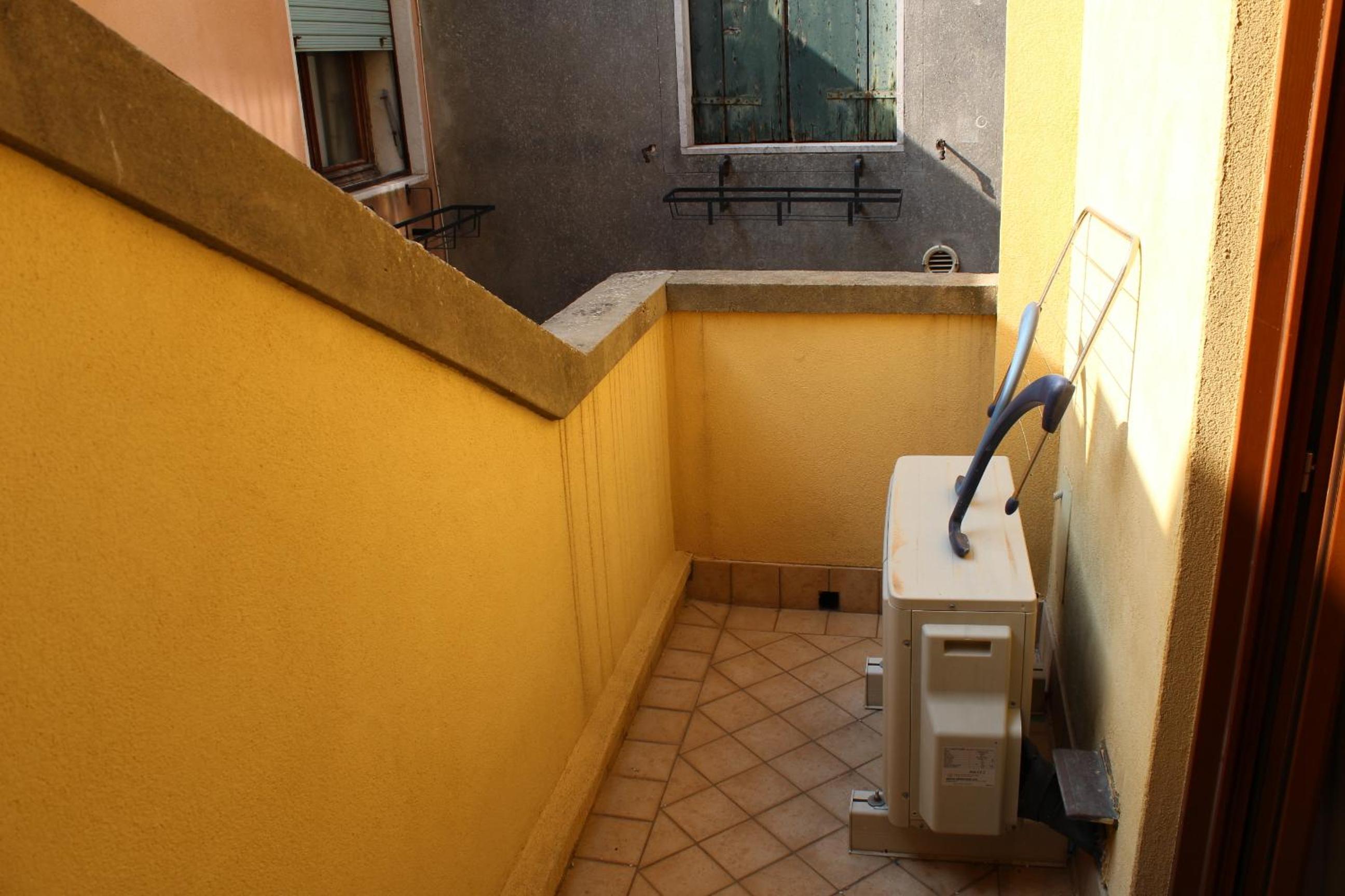 One-Bedroom Apartment with 2 Extra Beds photo 3