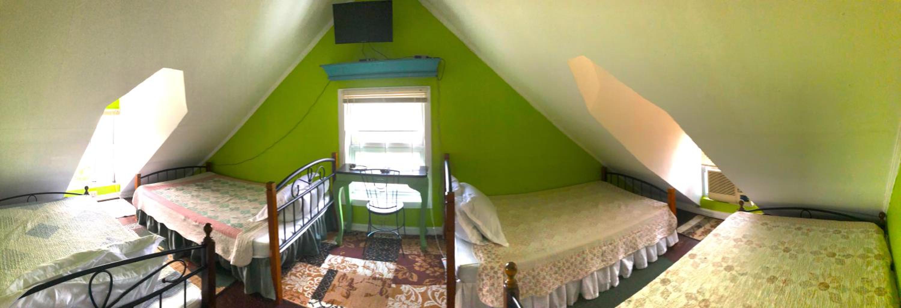 Family Room photo 3