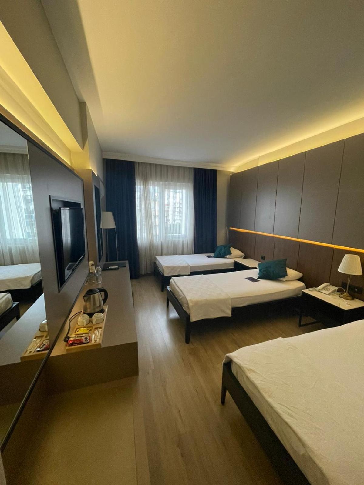 Triple Room