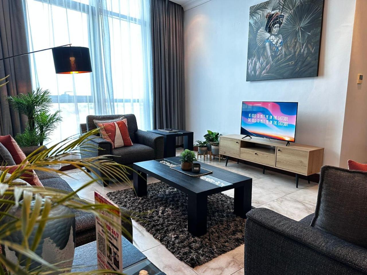 Apartment with Sea View - Photo 3