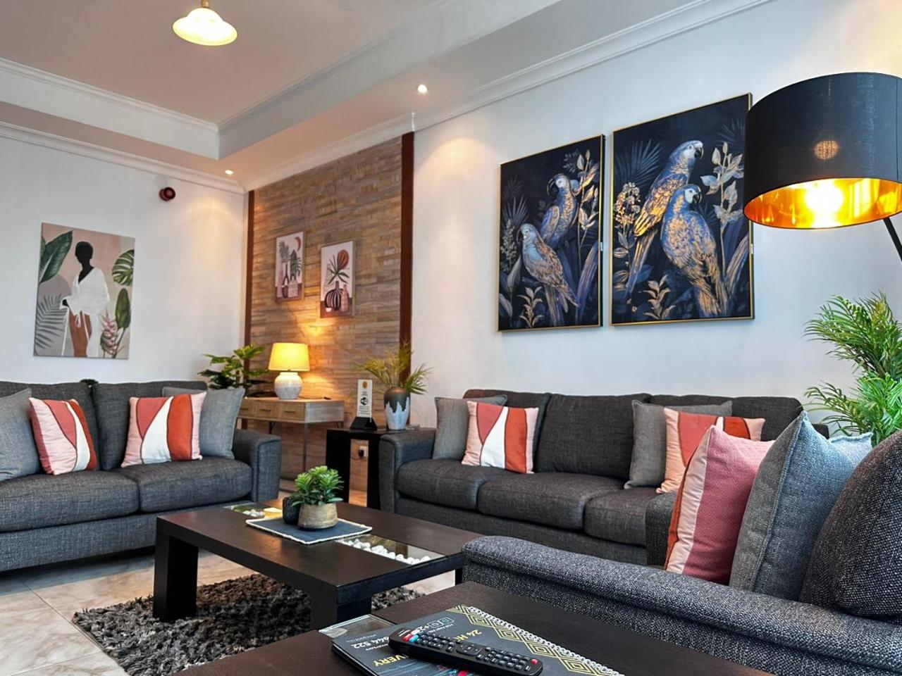 Apartment with Sea View - Photo 4