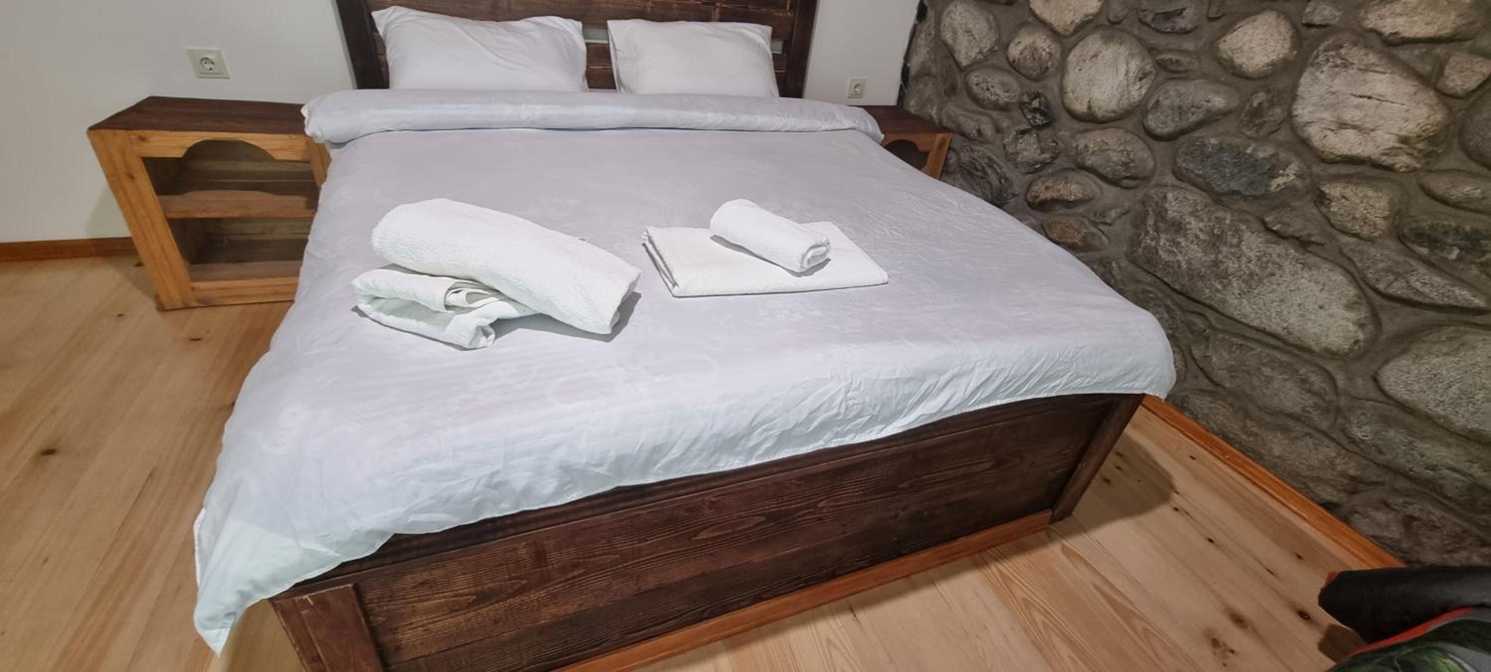 Large Double Room photo 1