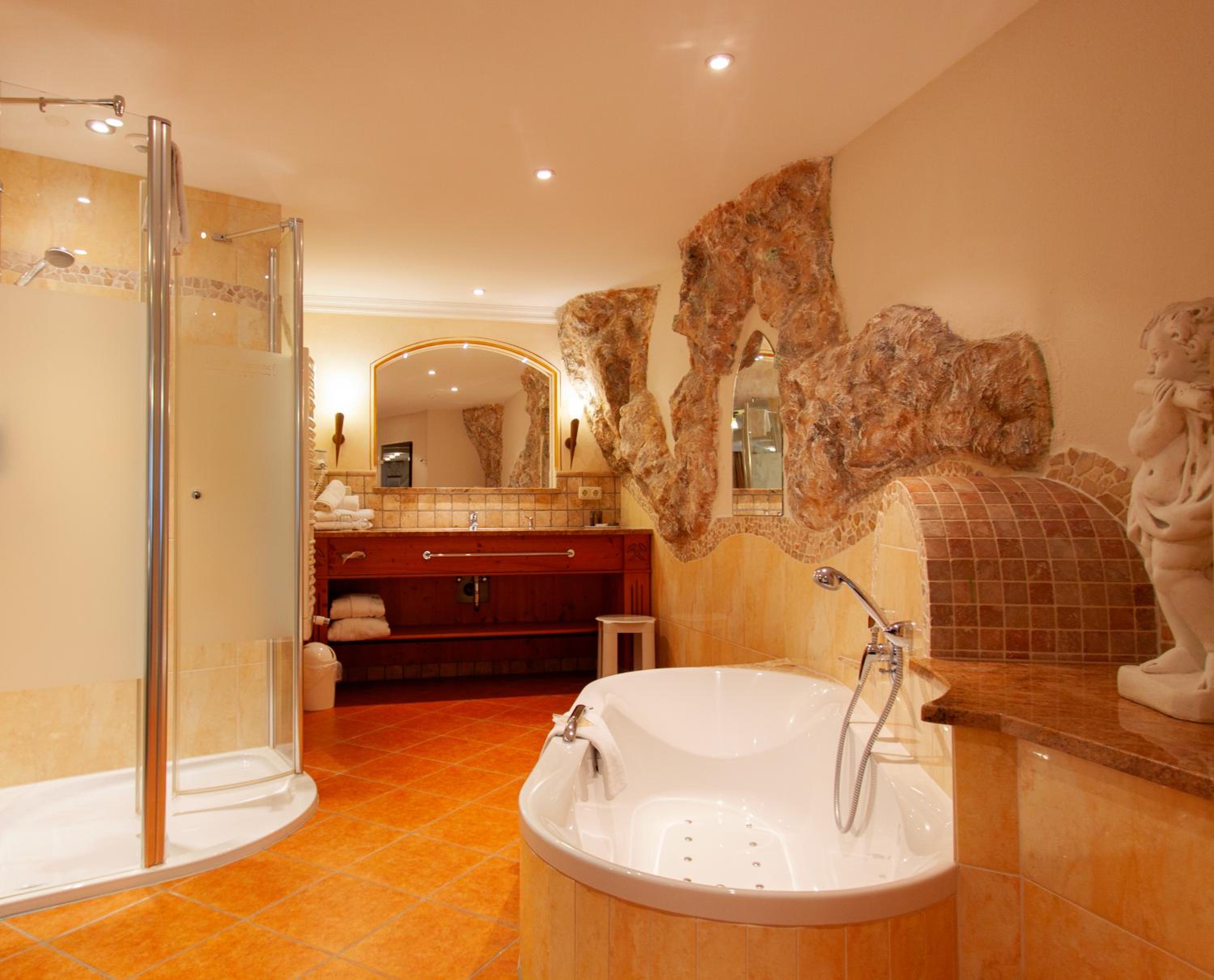 Superior Suite - Photo 4