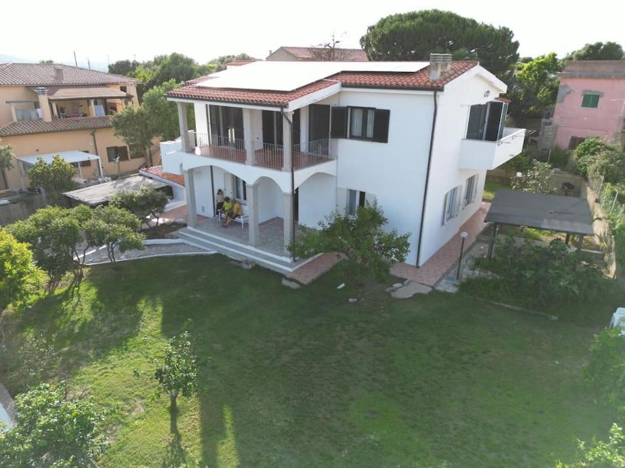 Three-Bedroom Apartment with View photo 3