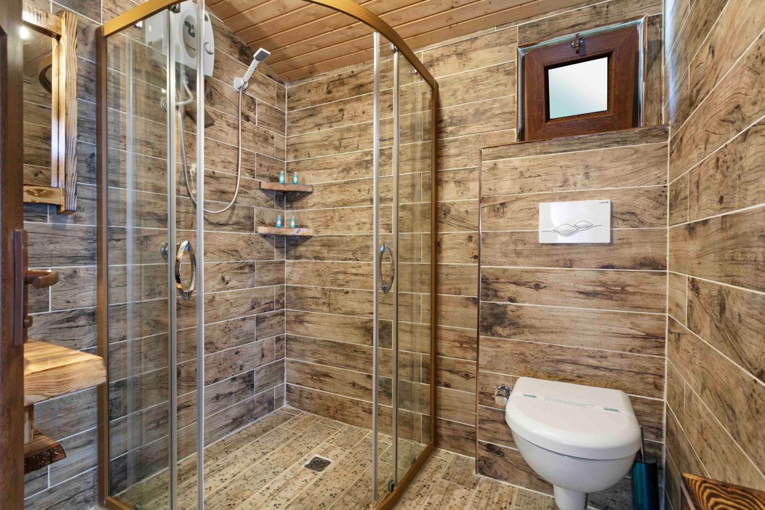 Superior Bungalow - Photo 5