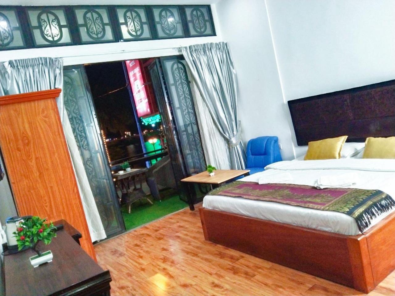 Classic Double Room with Balcony
