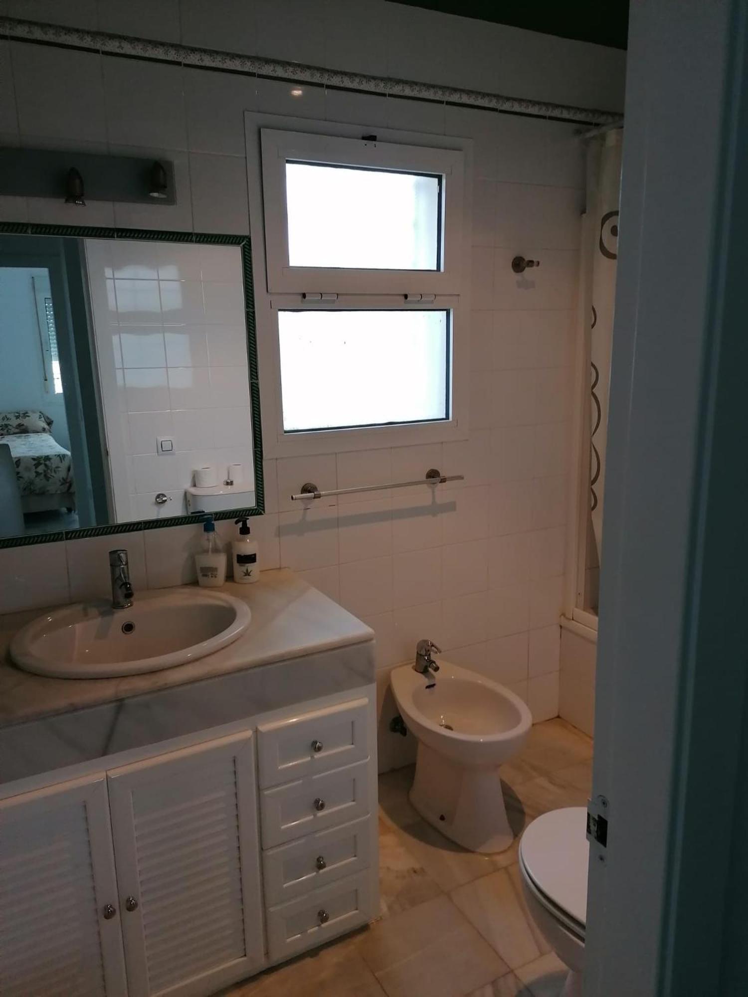 Three-Bedroom Townhouse photo 2