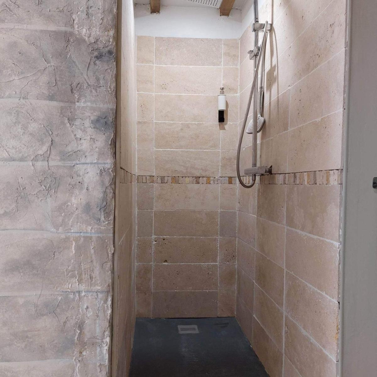 Double Room with Spa Bath photo 2