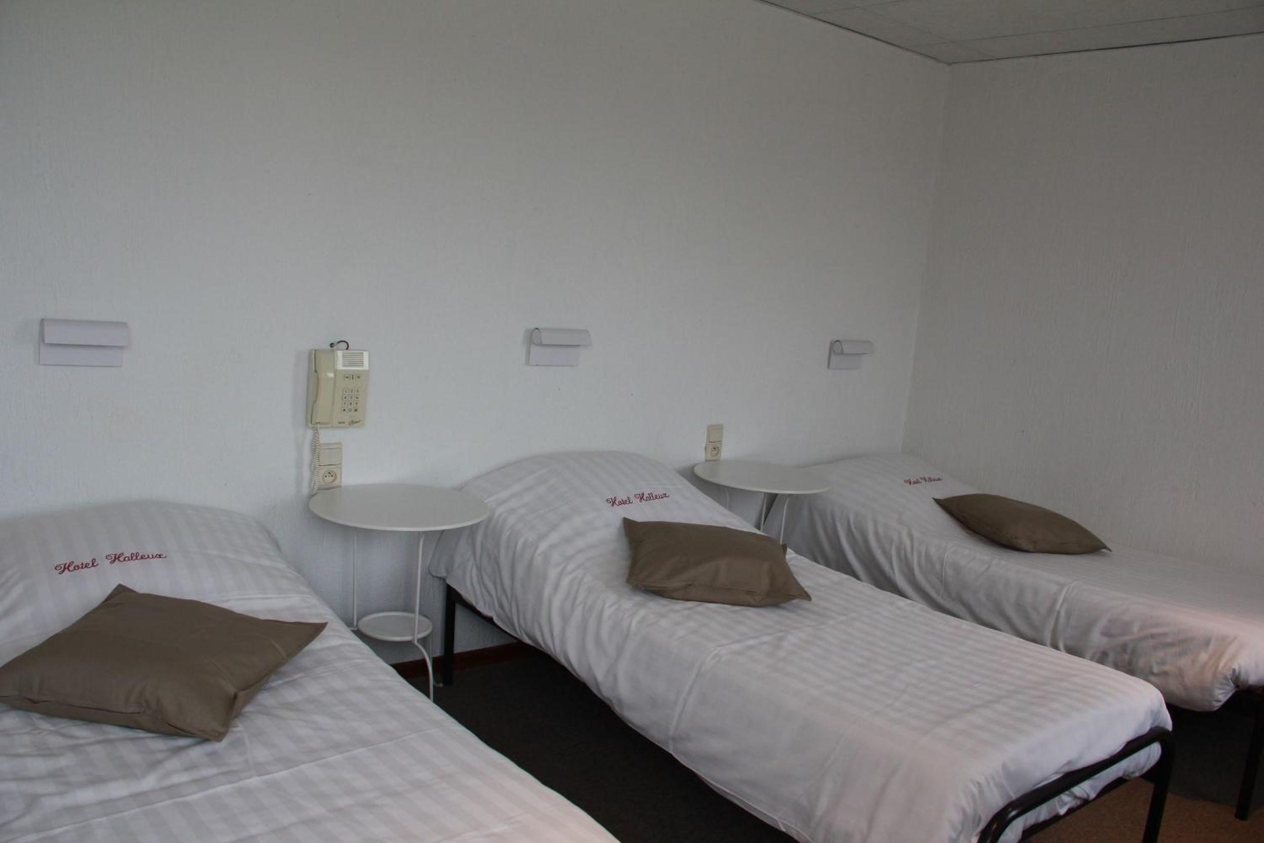 Quadruple Room with Shower photo 2
