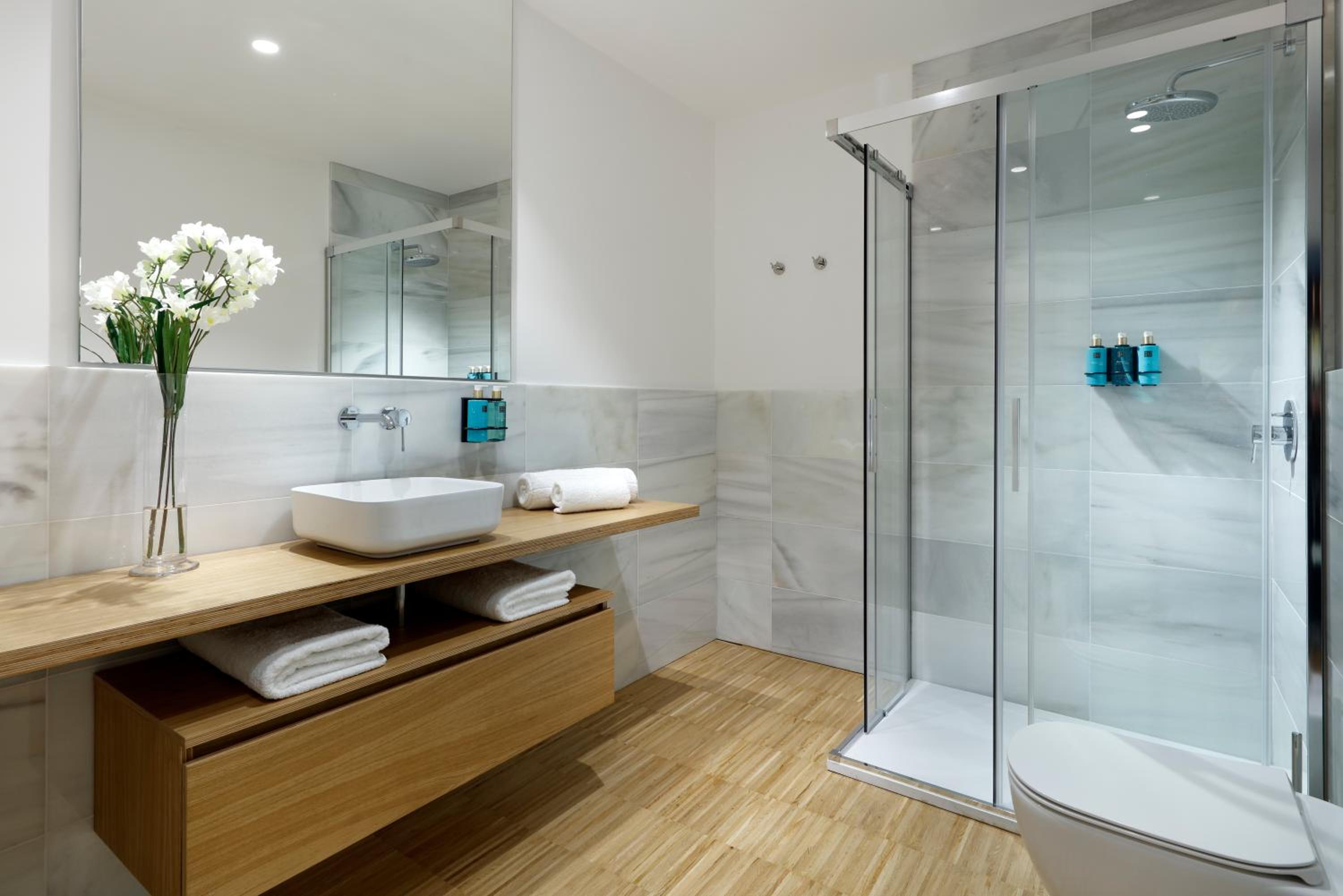 Apartment - Split Level - Photo 32