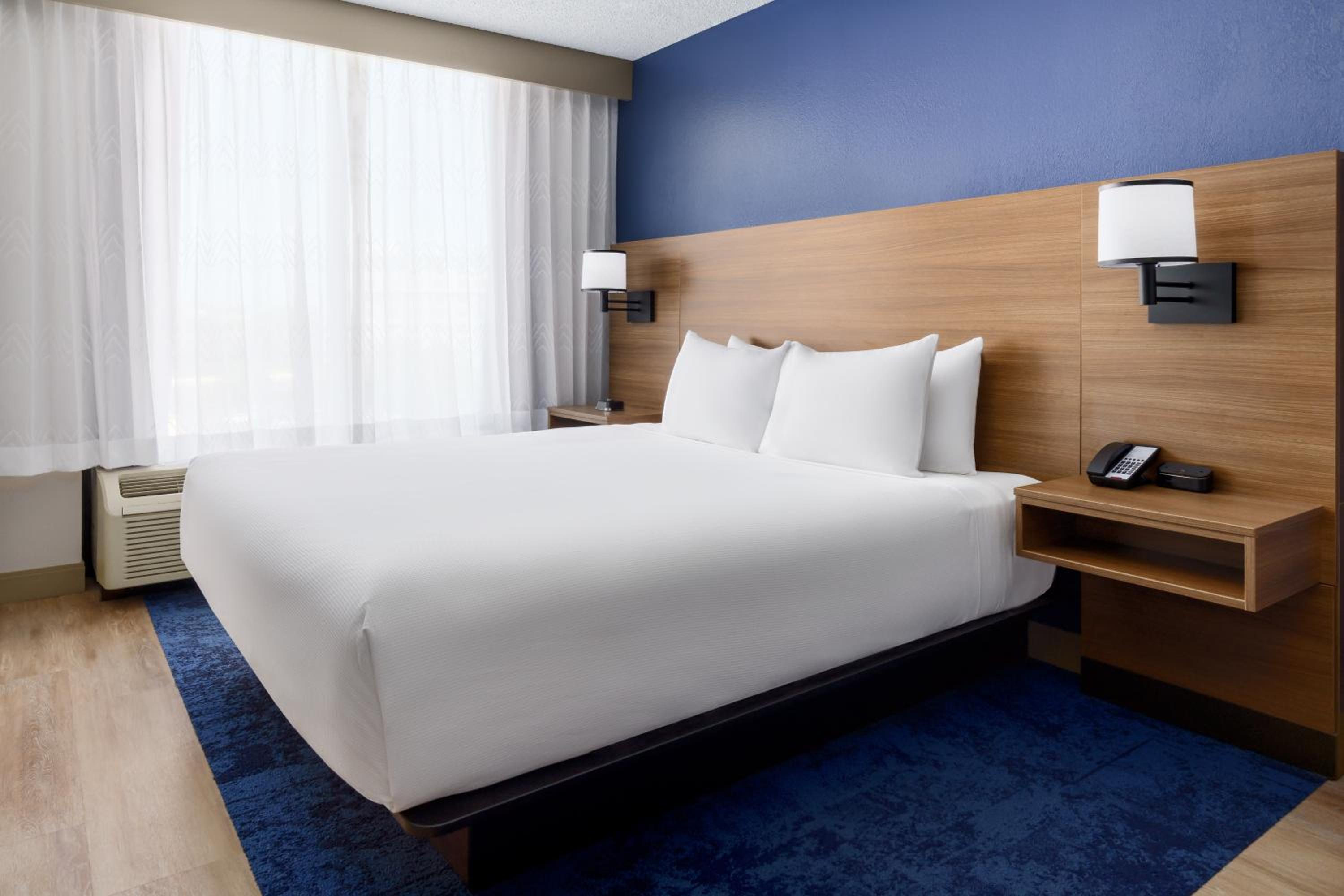 King Room with Sofa Bed