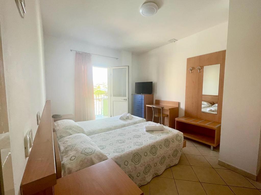 Two Connecting Double Rooms photo 3