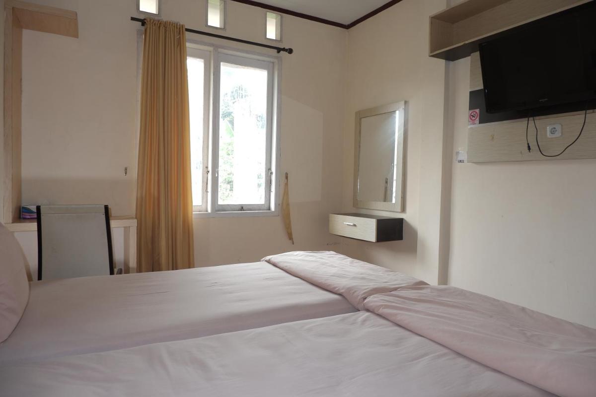 Standard Double Room photo 2