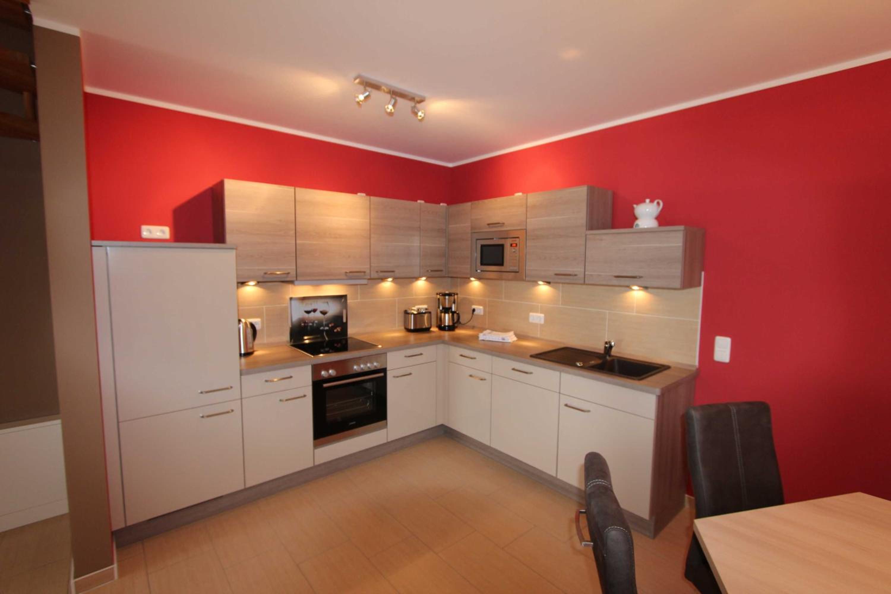 Three-Bedroom House photo 3