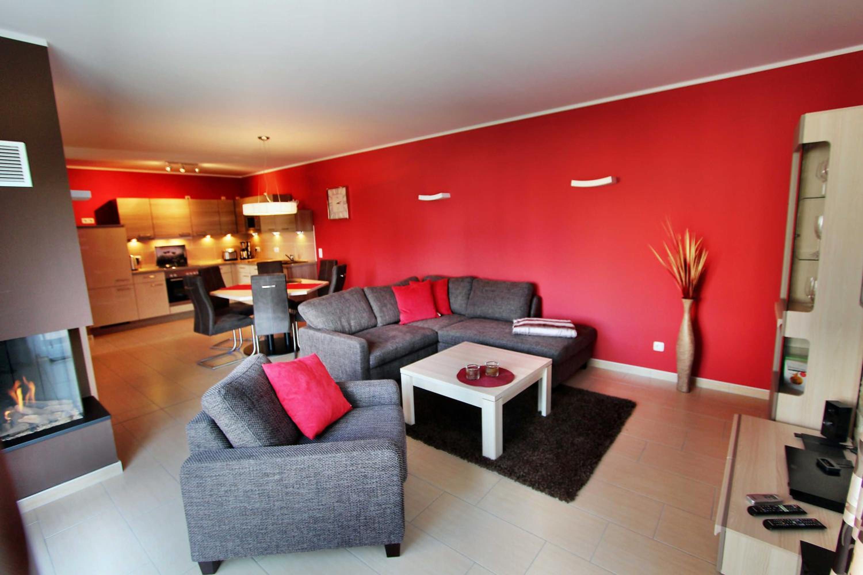 Three-Bedroom House photo 2