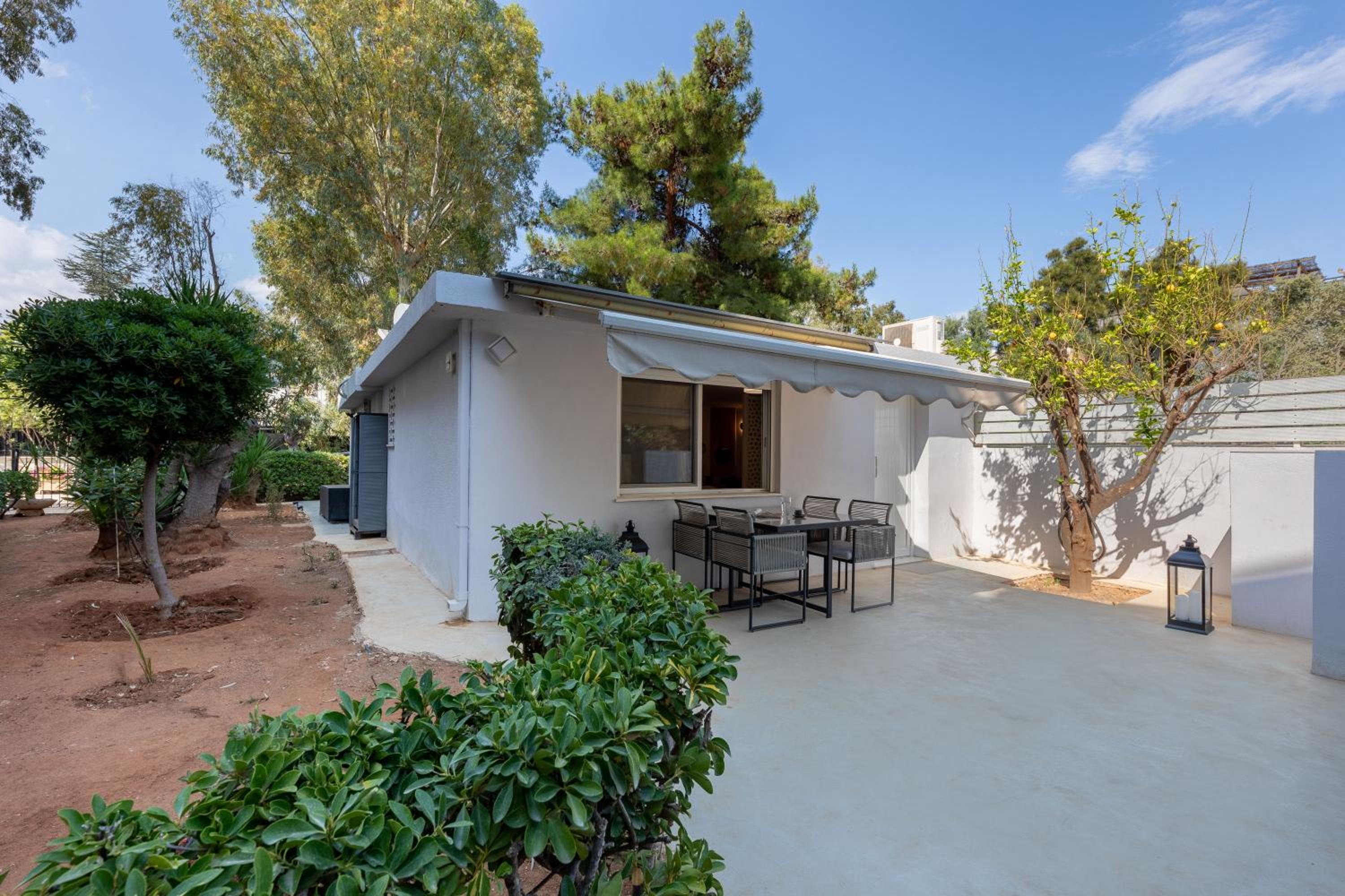 Studio with Garden View photo 2