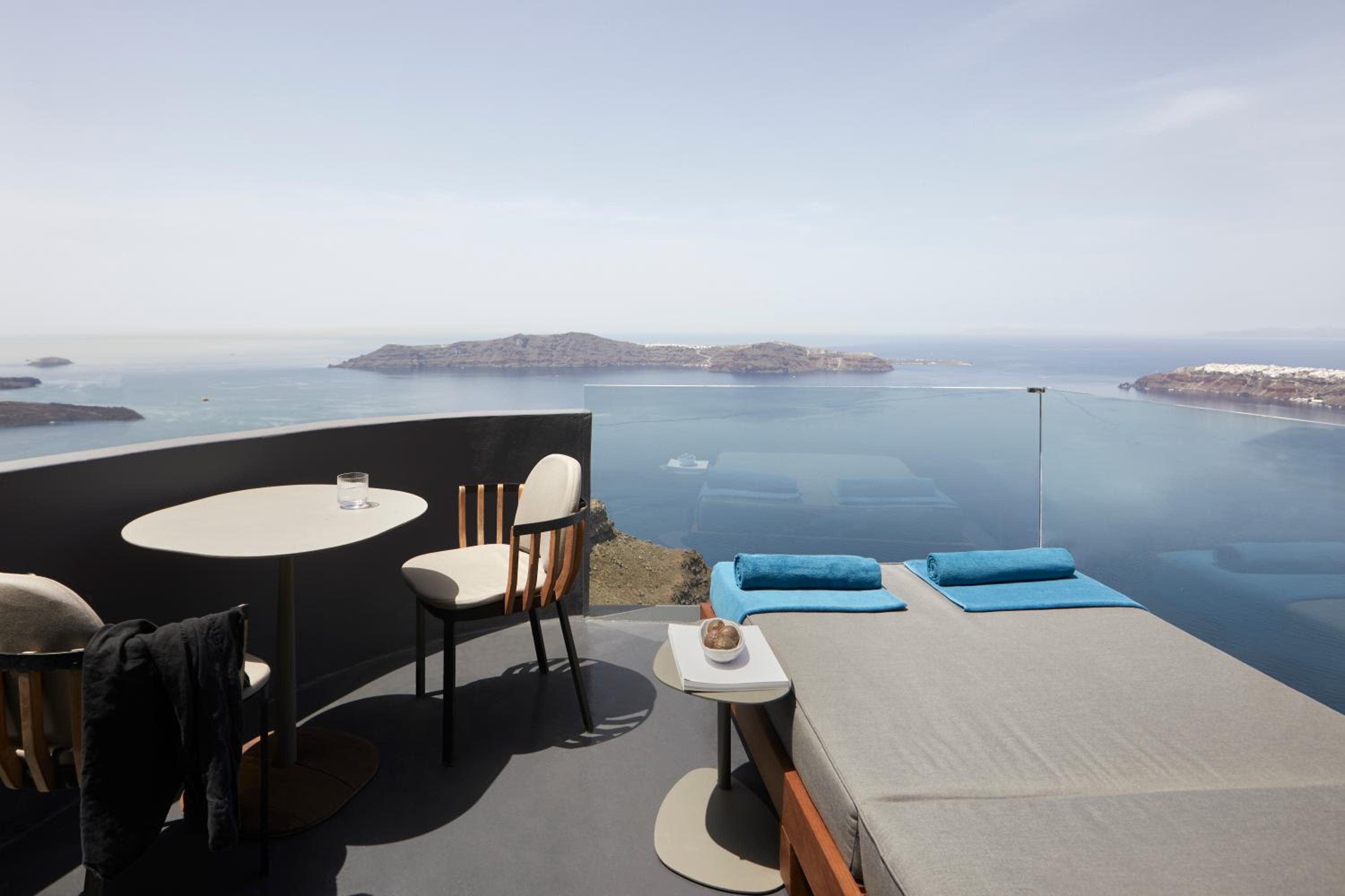 Honeymoon Suite Sunset View with Outdoor Hot Tub & Indoor Plunge Pool - Photo 7