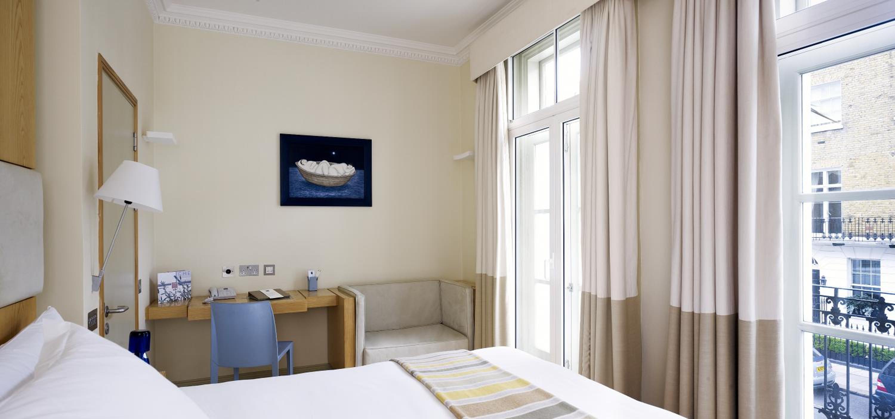 Premier Deluxe Double Room photo 3