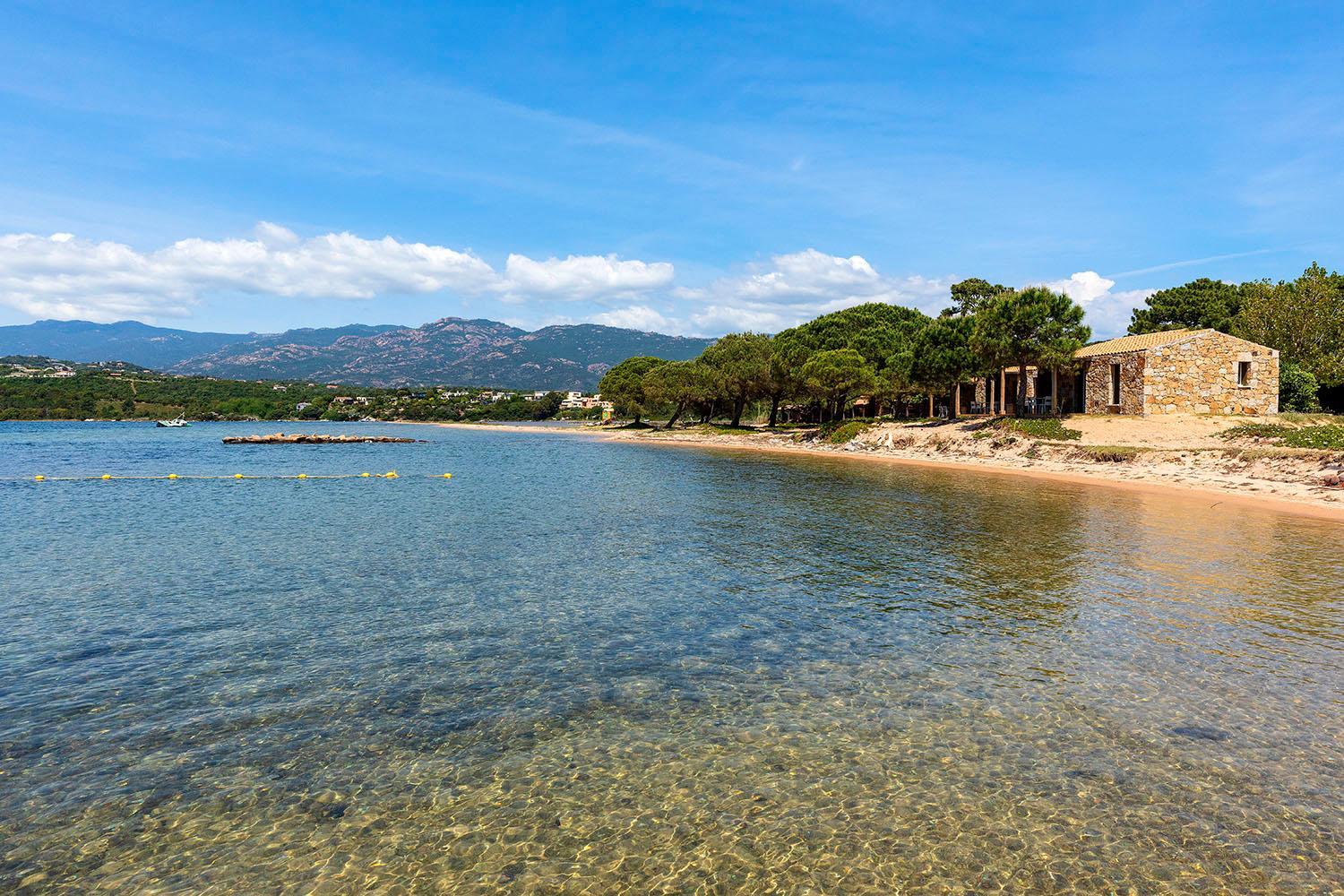 Villa - Beach Front photo 2