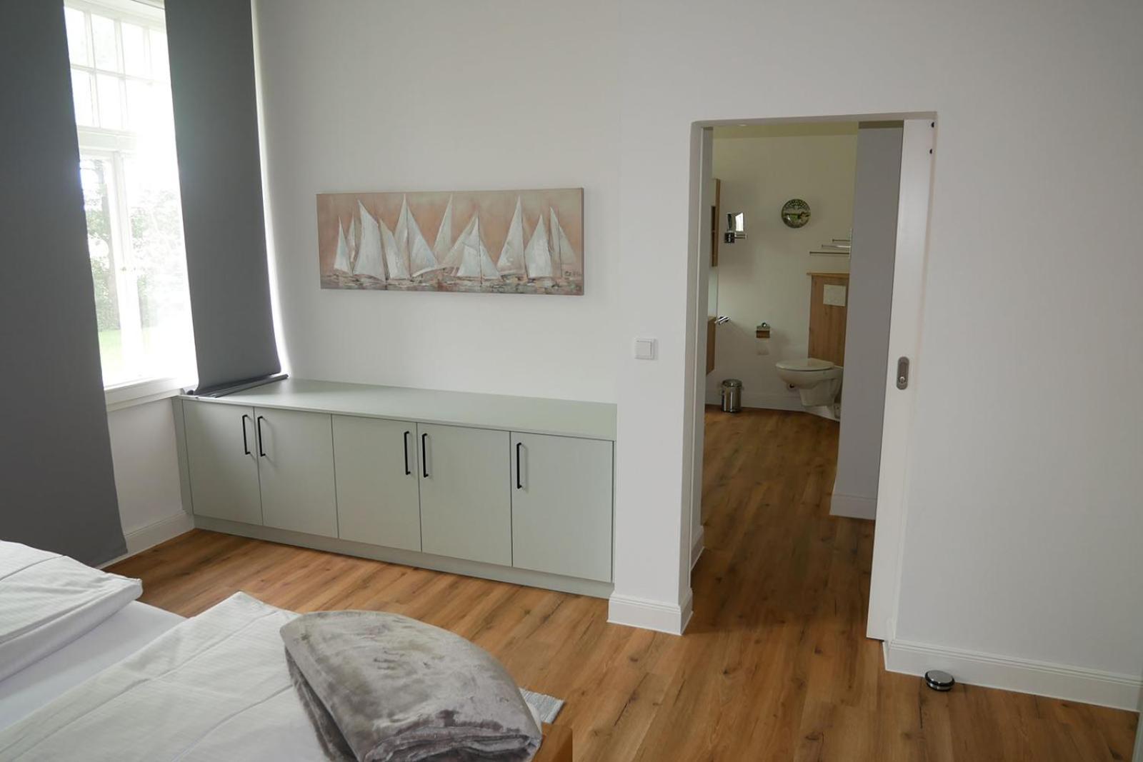 One-Bedroom Apartment photo 2