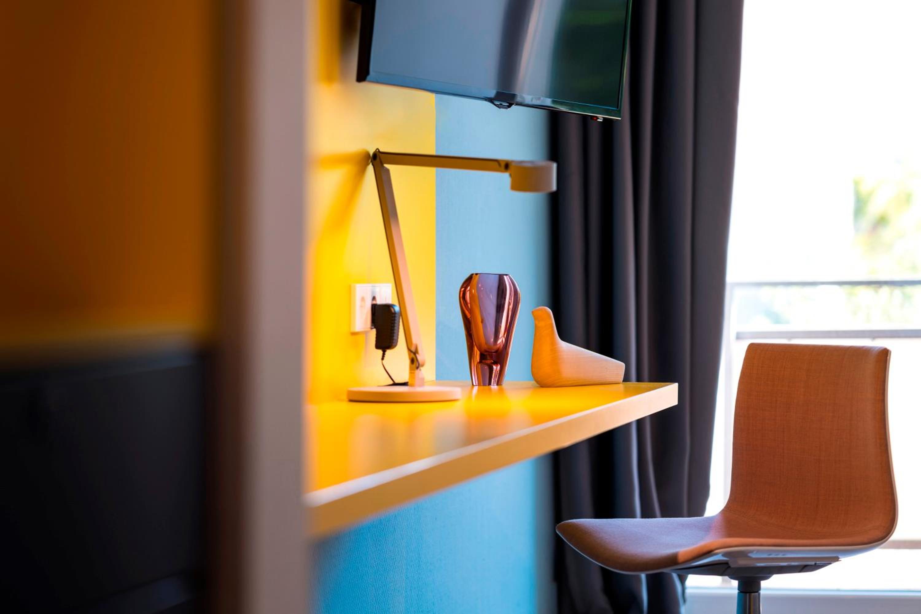 Cozy Double Room with Balcony photo 2