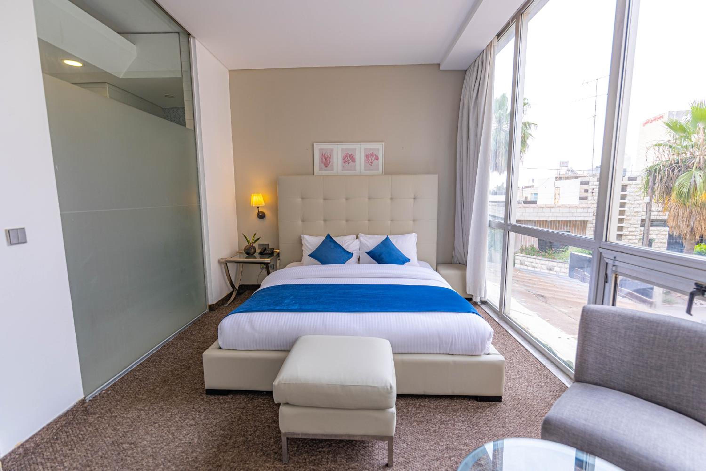 Deluxe Double Room - Photo 3
